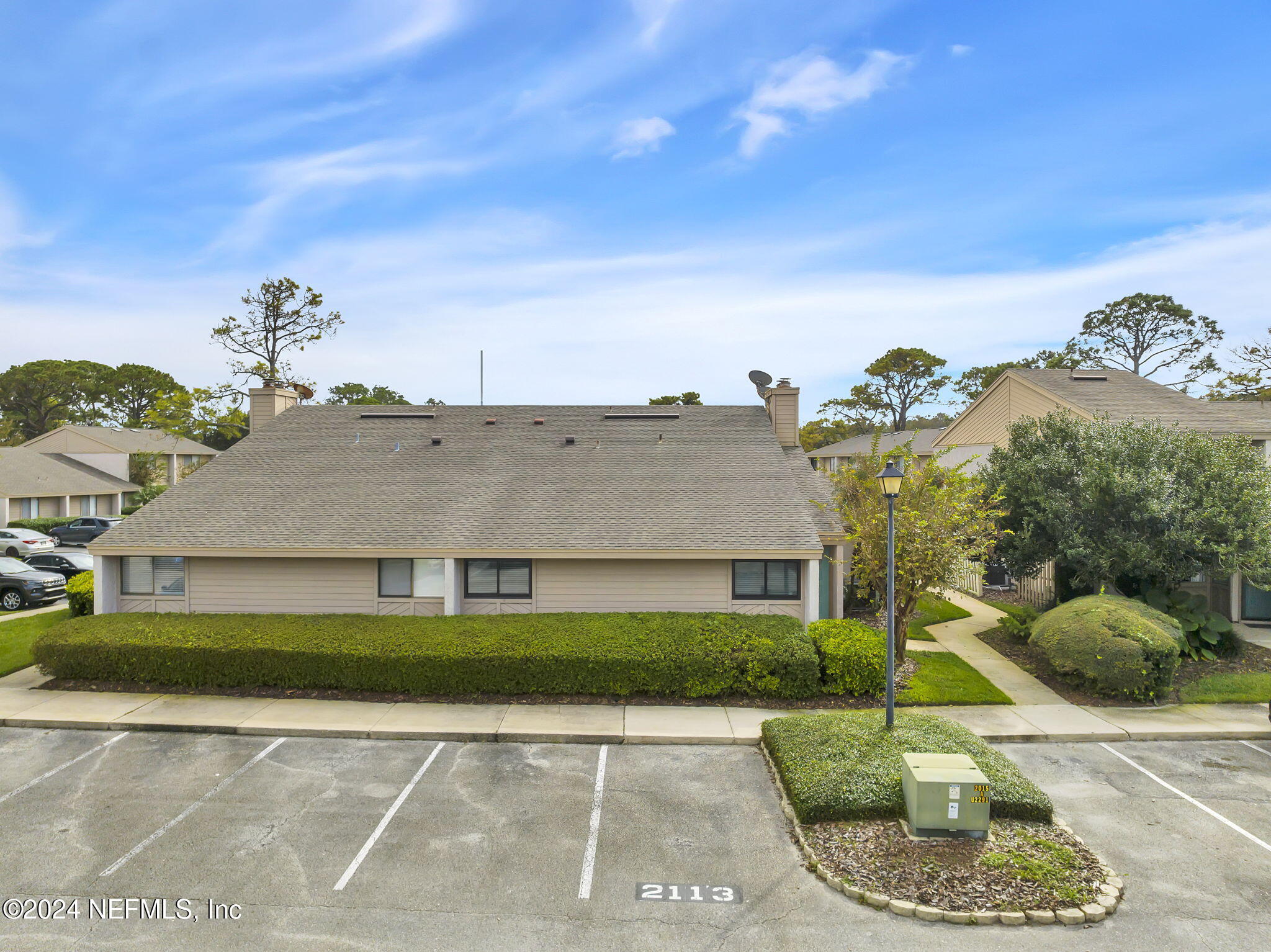 2113 SEA HAWK Drive