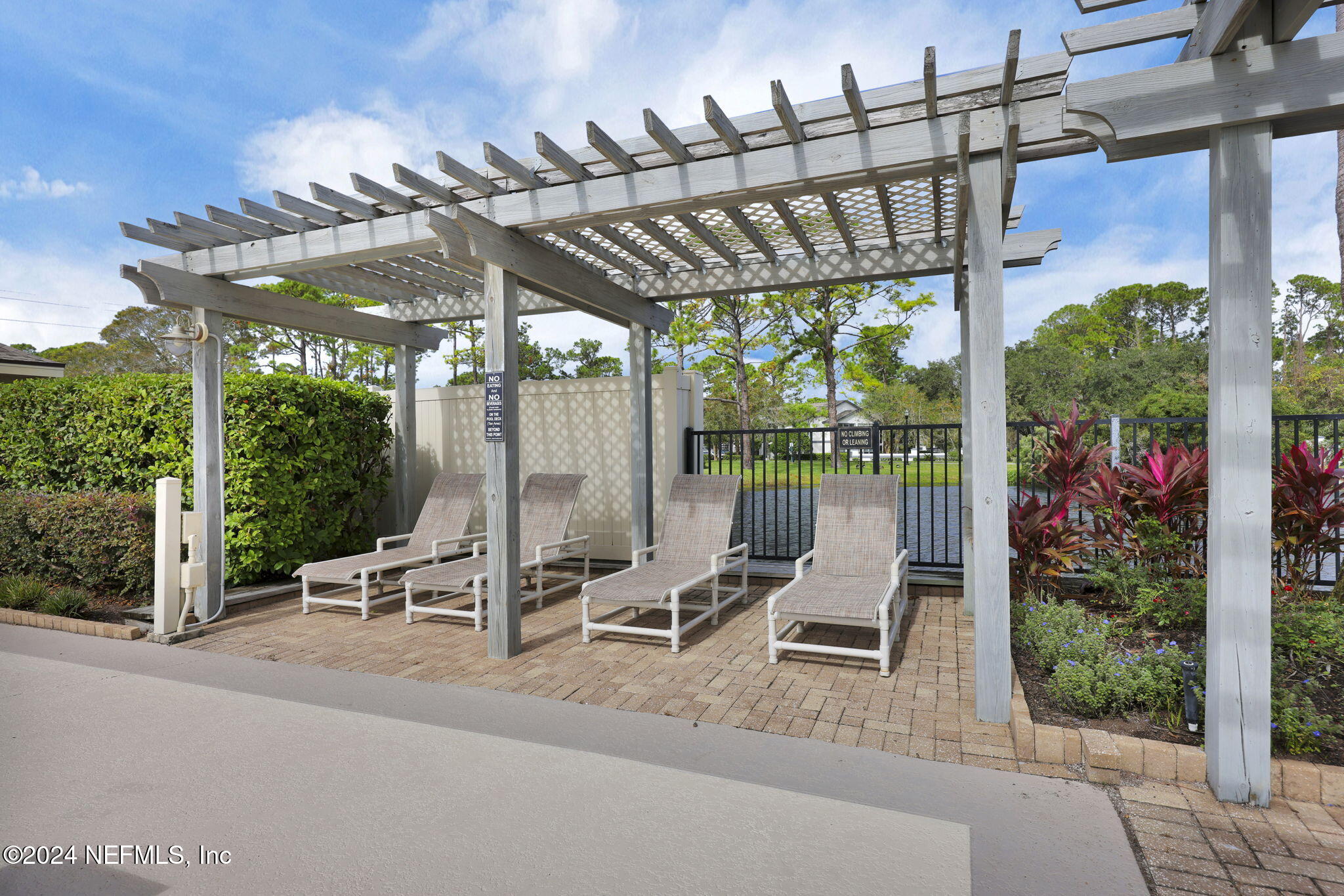 2113 SEA HAWK Drive