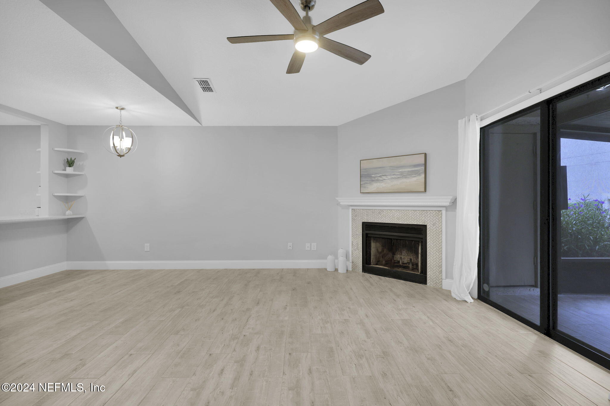 2113 SEA HAWK Drive
