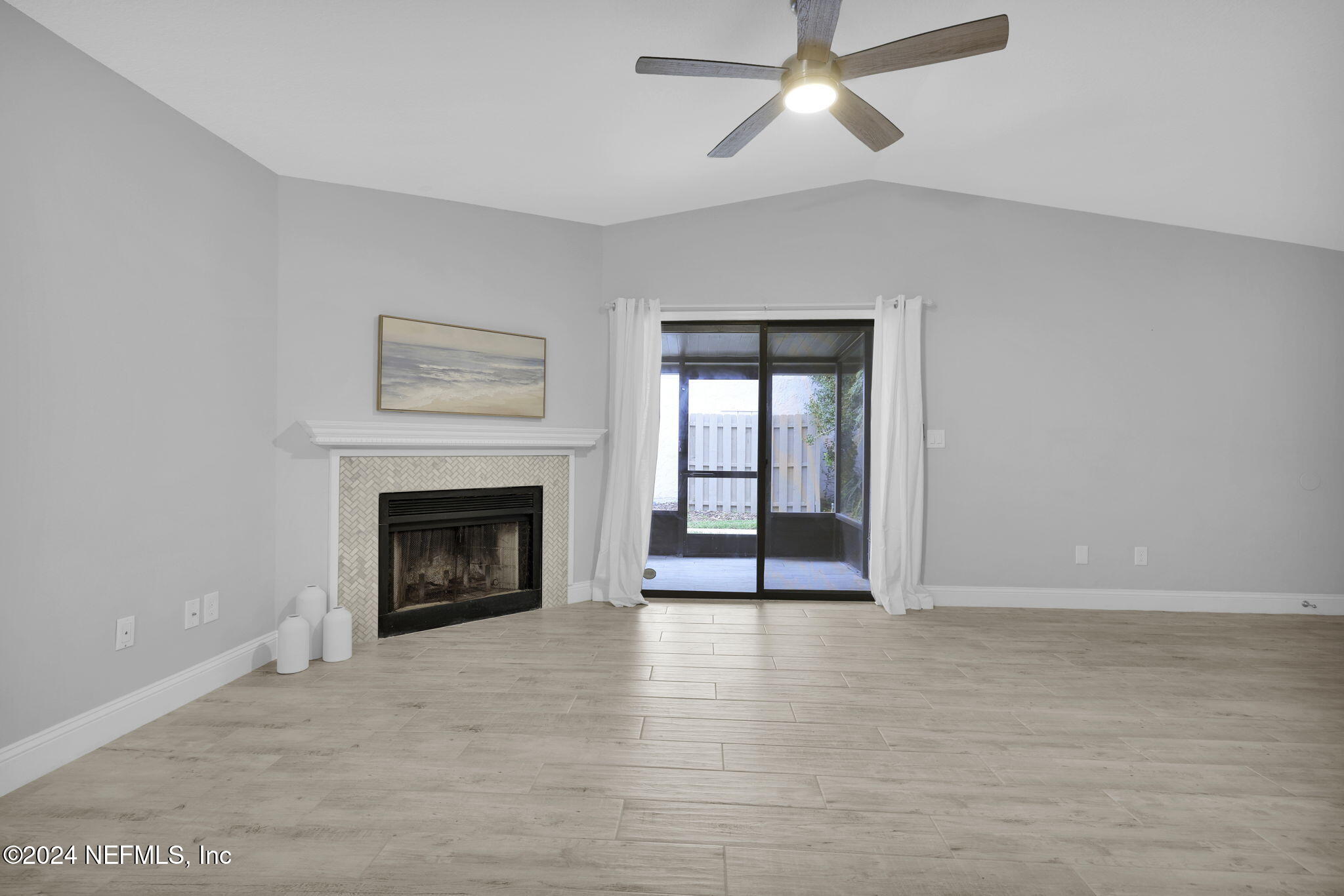 2113 SEA HAWK Drive