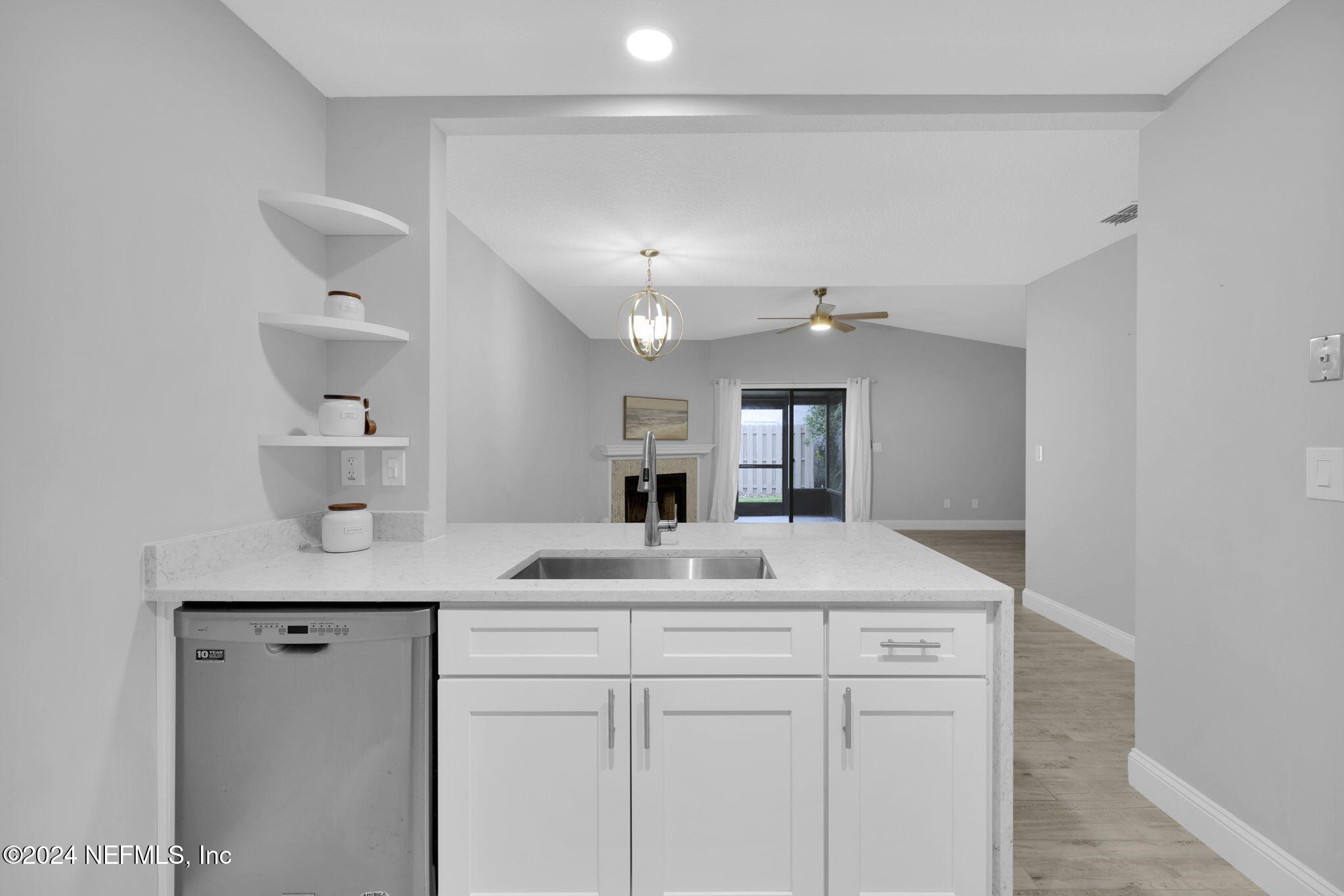 2113 SEA HAWK Drive