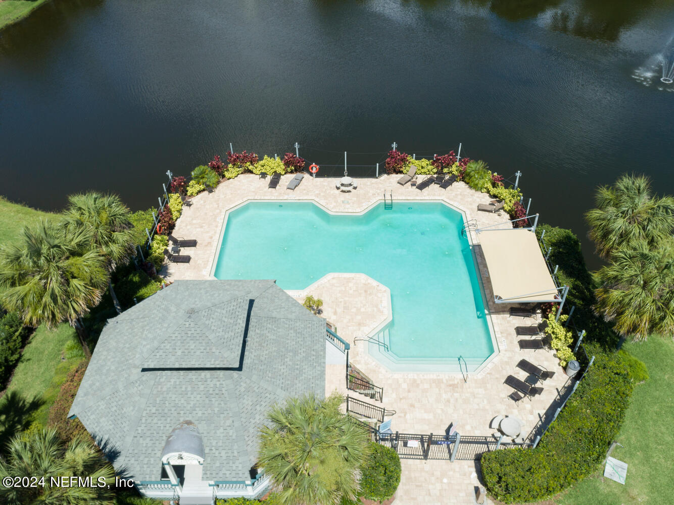 442 SNAPPING TURTLE Drive W