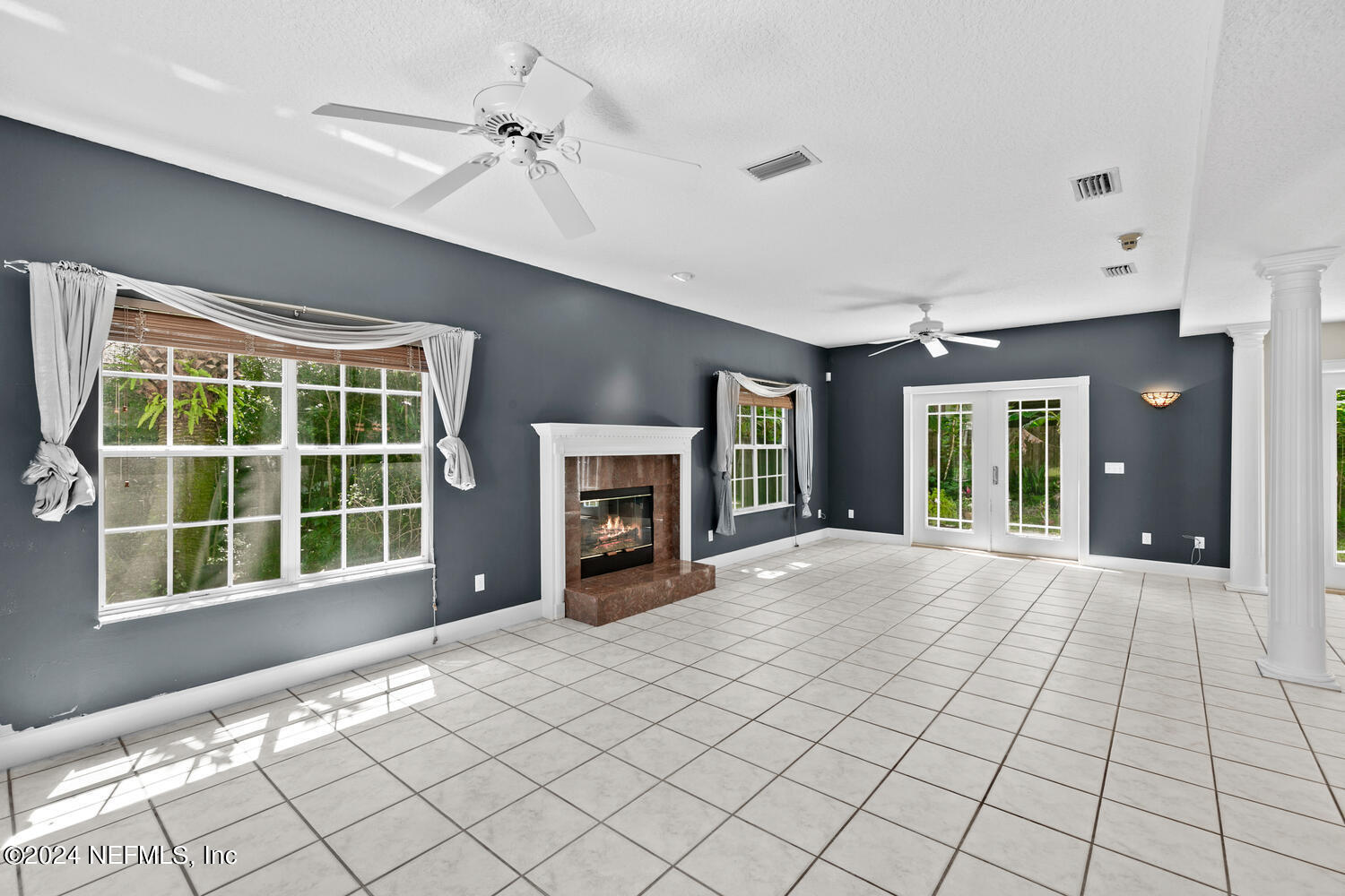 442 SNAPPING TURTLE Drive W