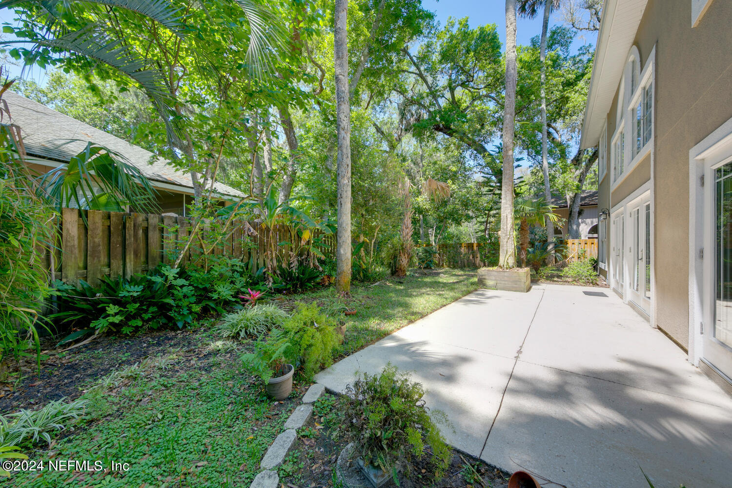 442 SNAPPING TURTLE Drive W