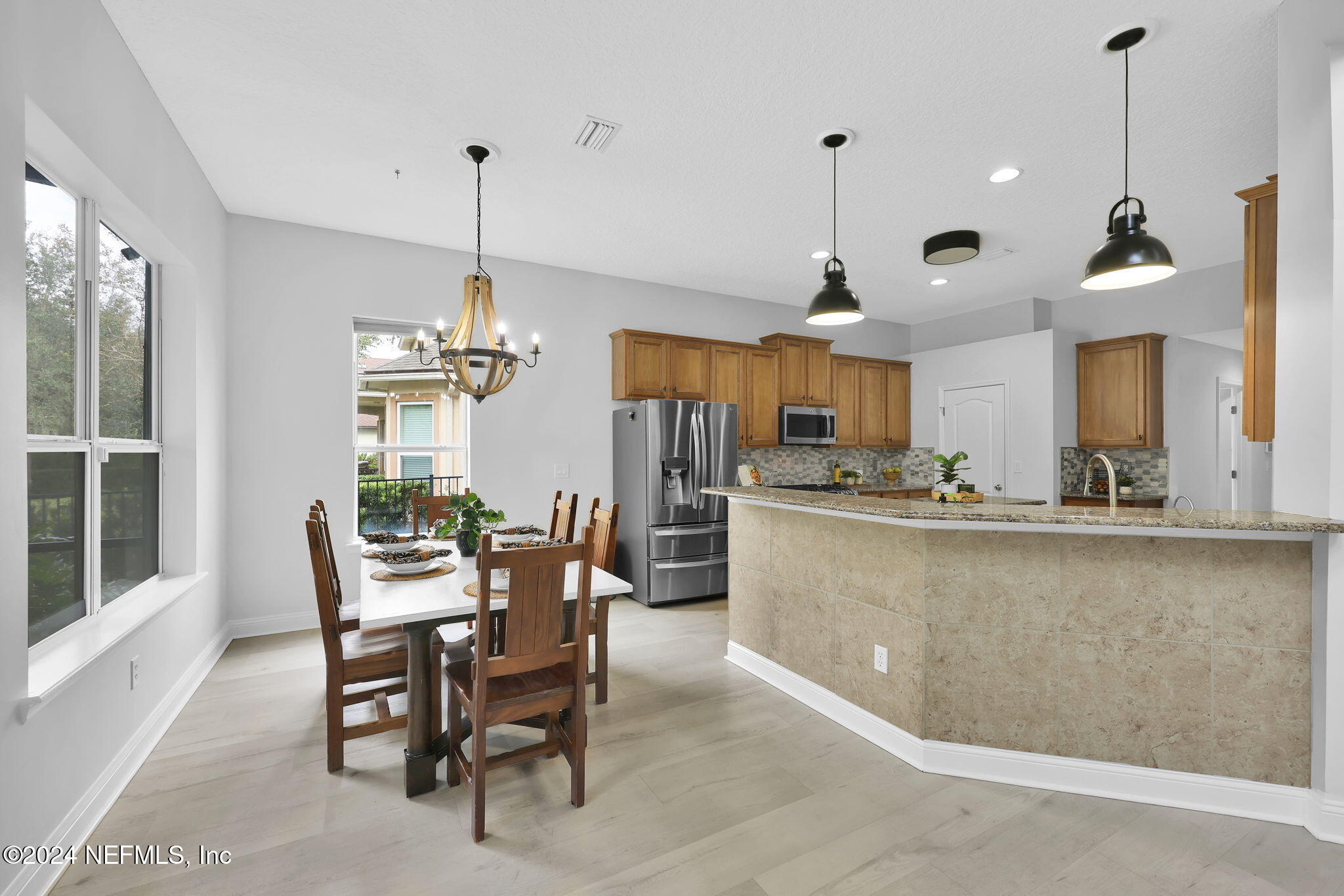 5212 COMFORT Court