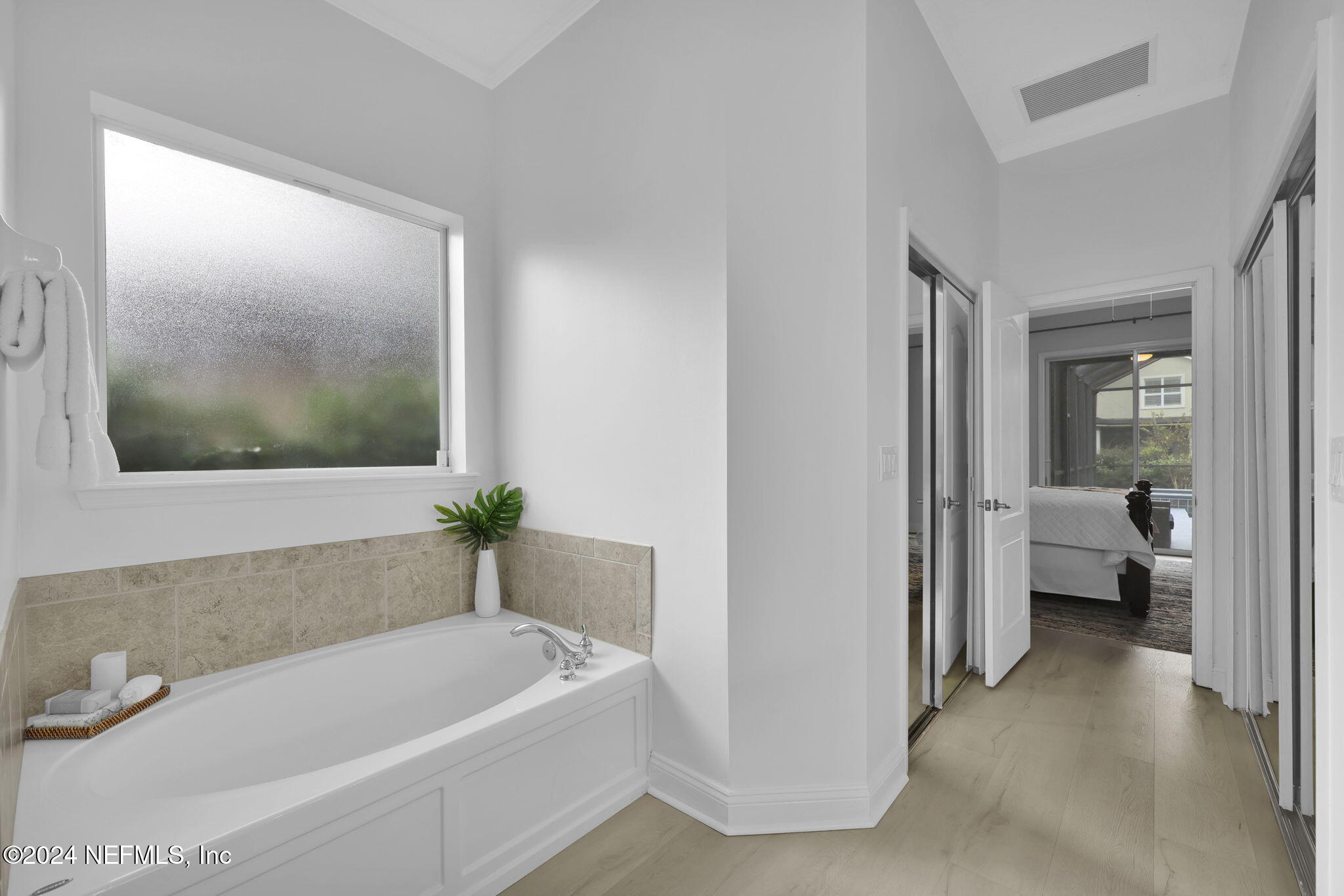 5212 COMFORT Court