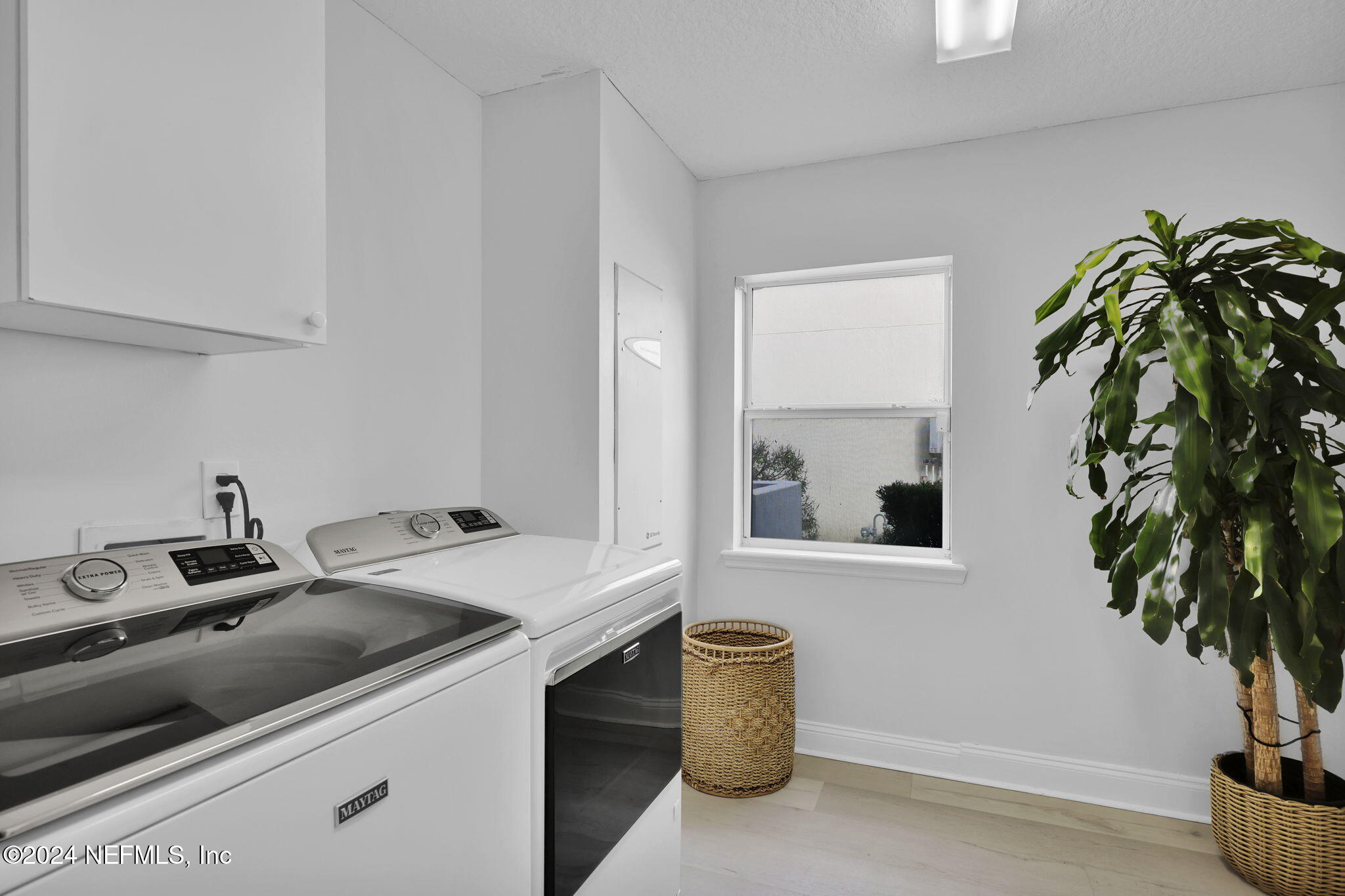 5212 COMFORT Court