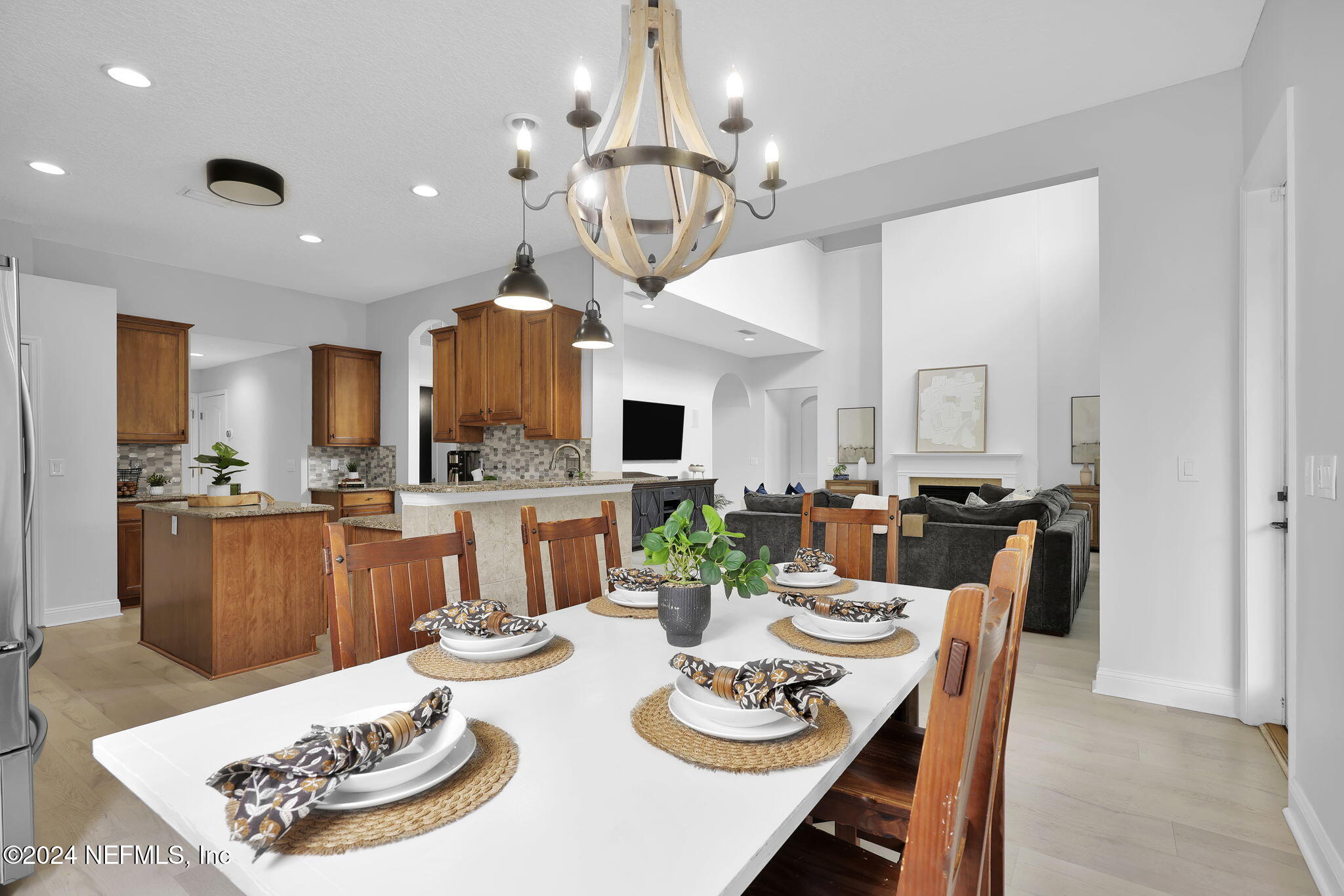 5212 COMFORT Court