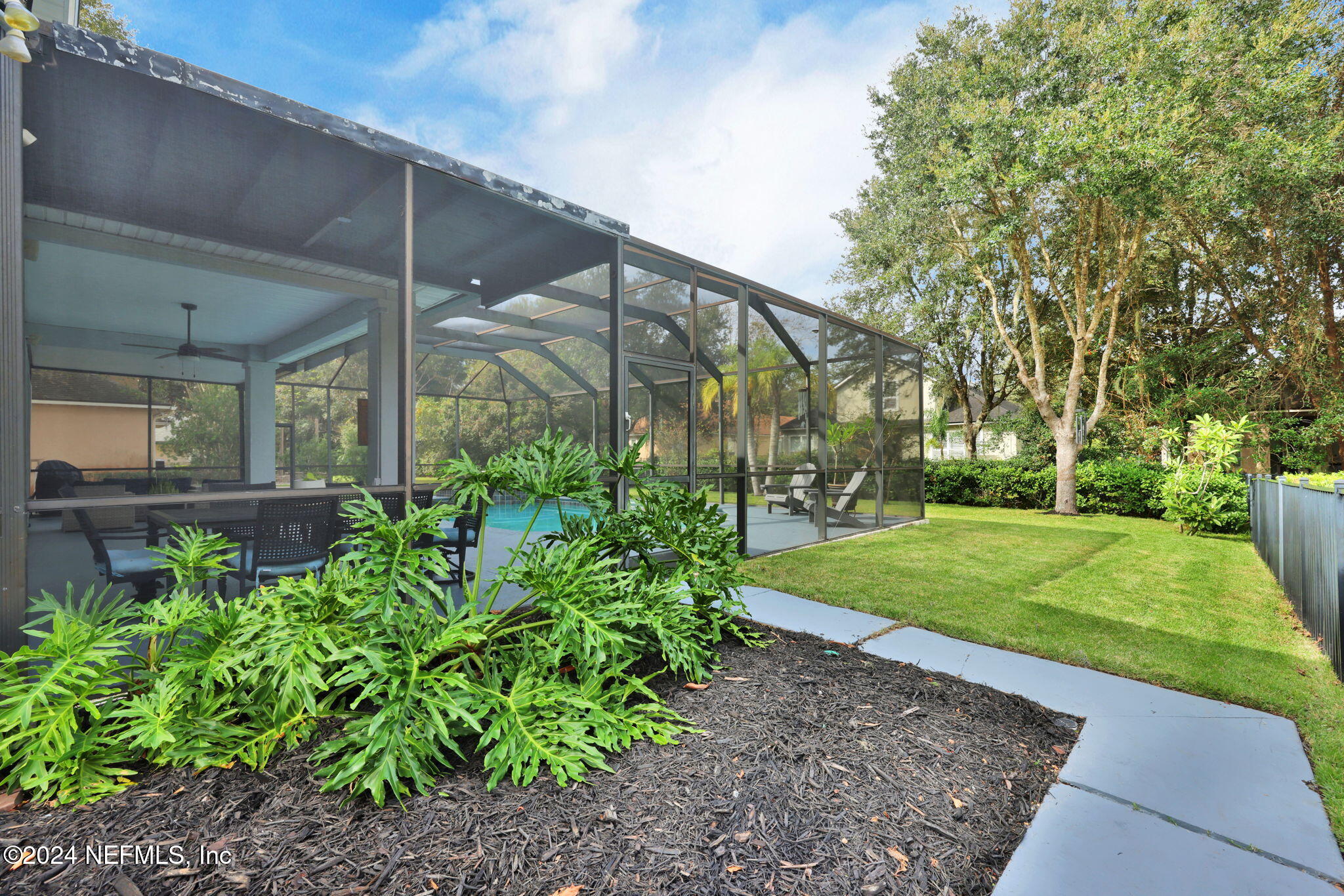 5212 COMFORT Court