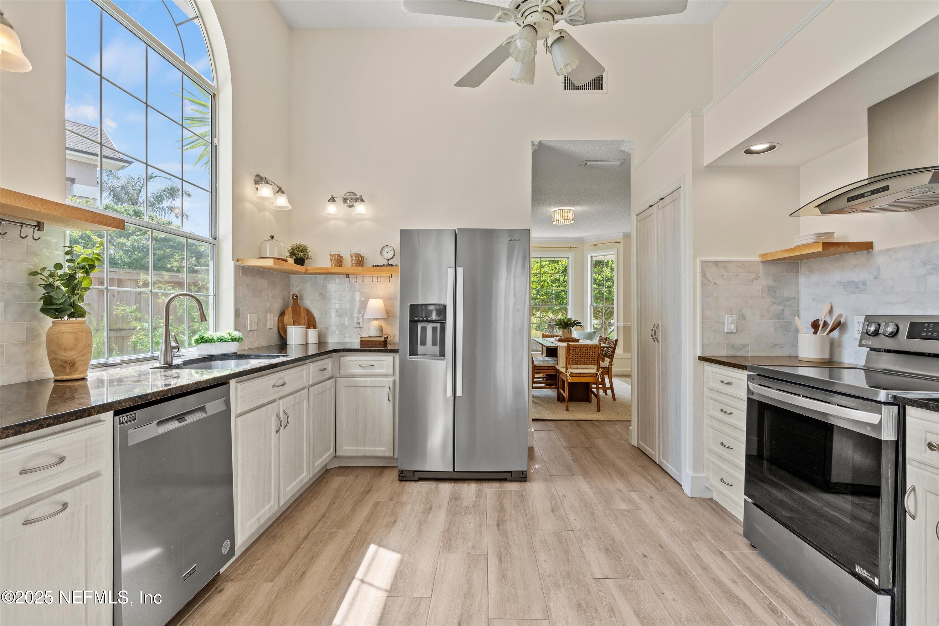 1855 BEACHSIDE Court