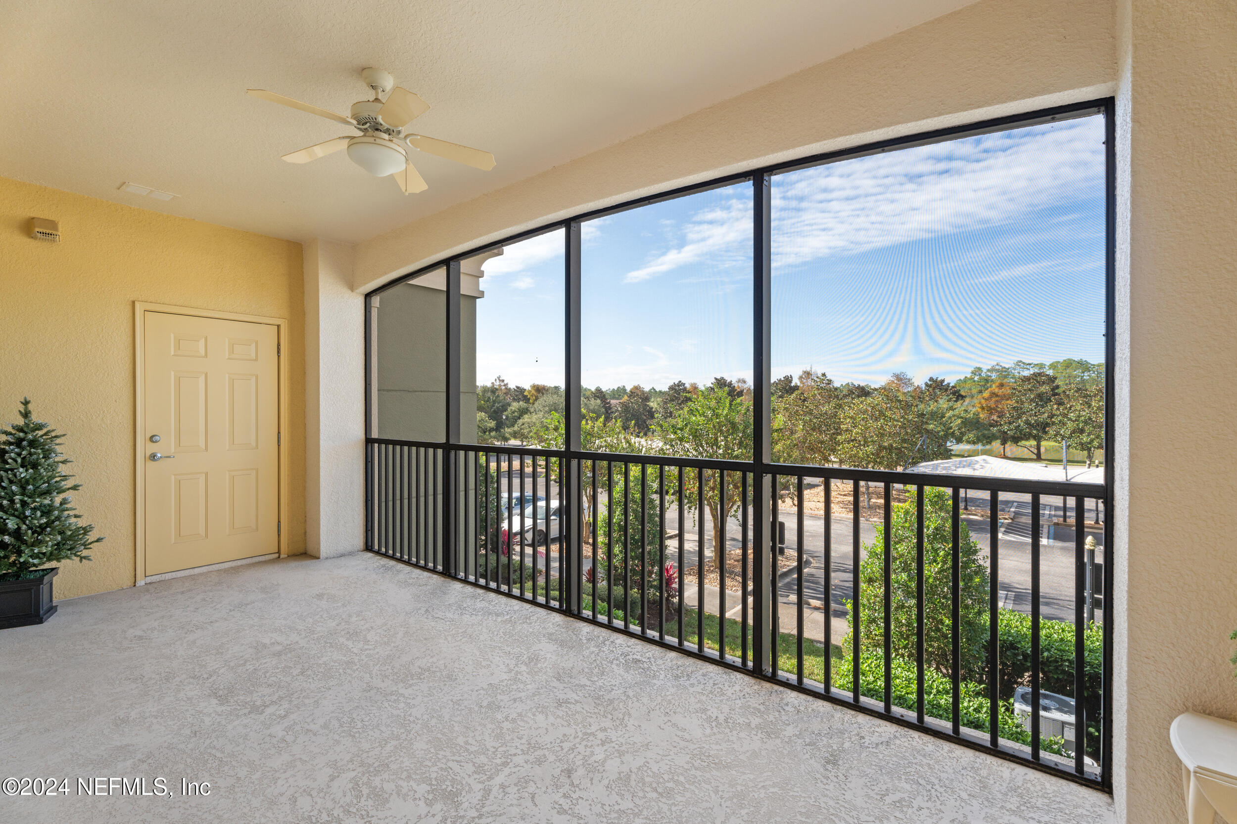 192 ORCHARD PASS Avenue, #524