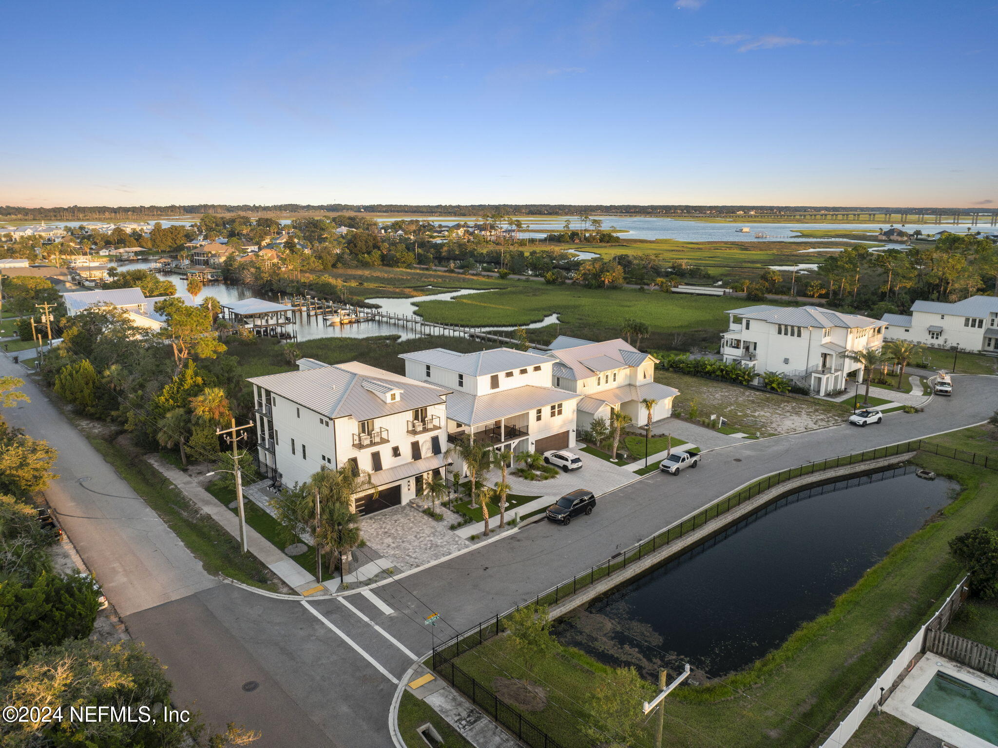 4107 SUNRISE COVE Way