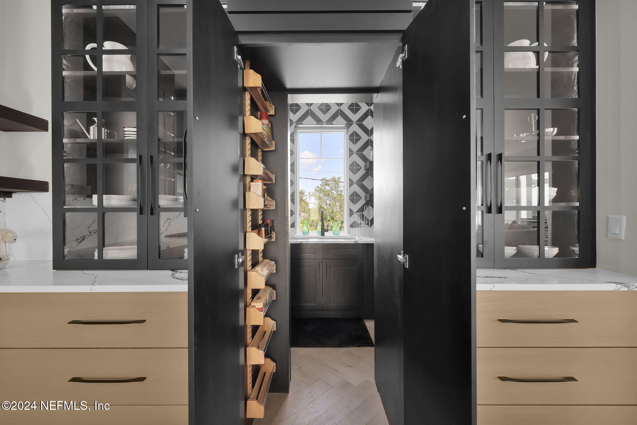 4107 SUNRISE COVE Way