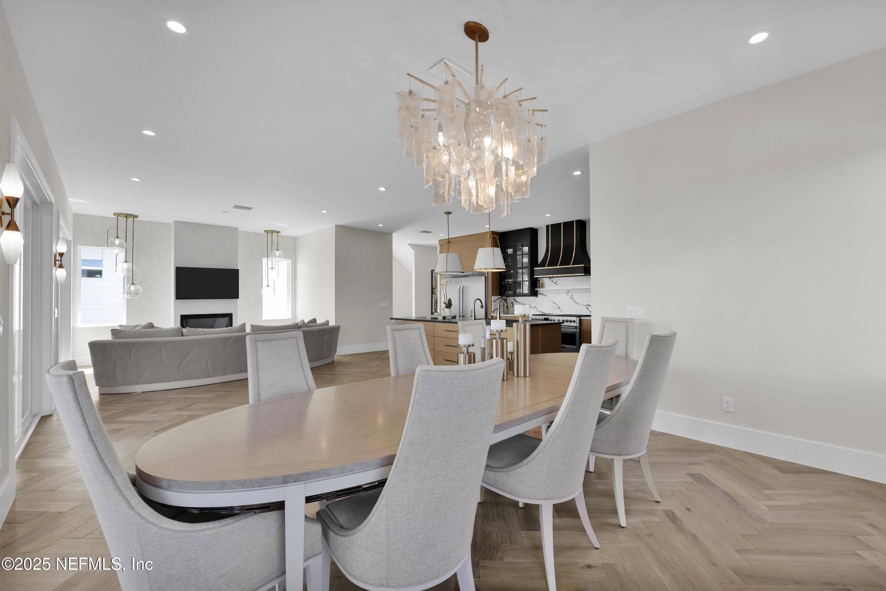 4107 SUNRISE COVE Way