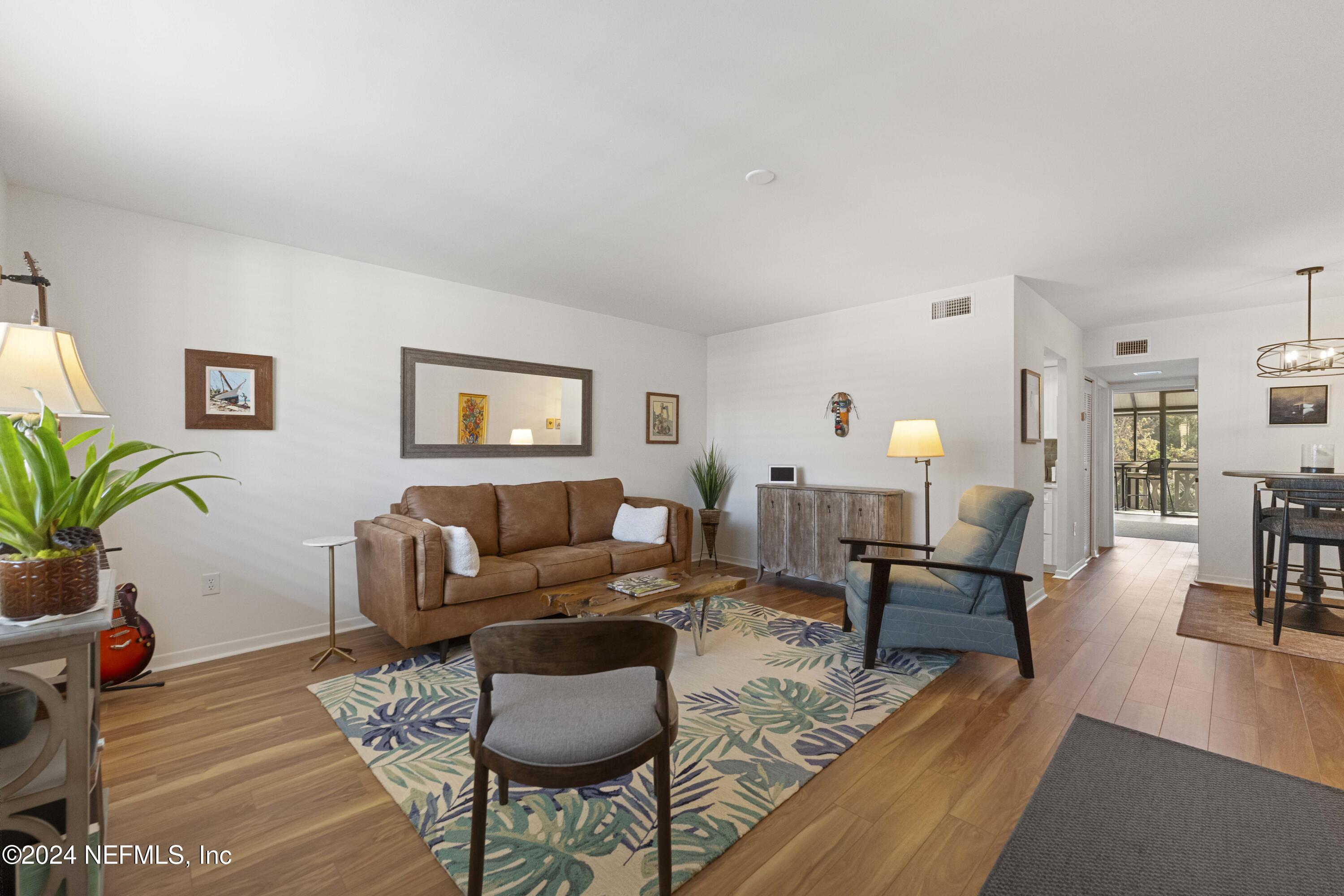 1820 SEVILLA Boulevard, 307