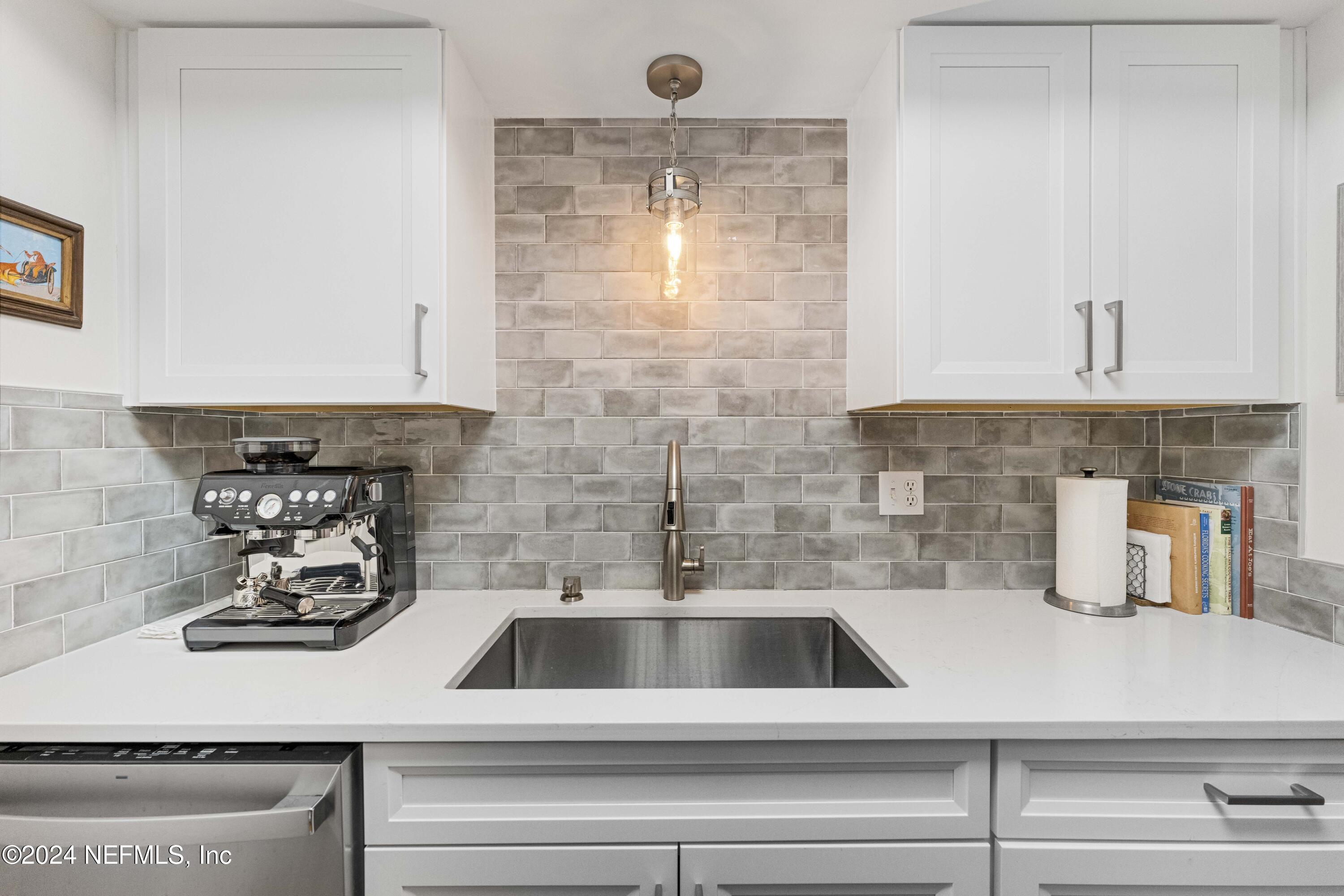 1820 SEVILLA Boulevard, 307