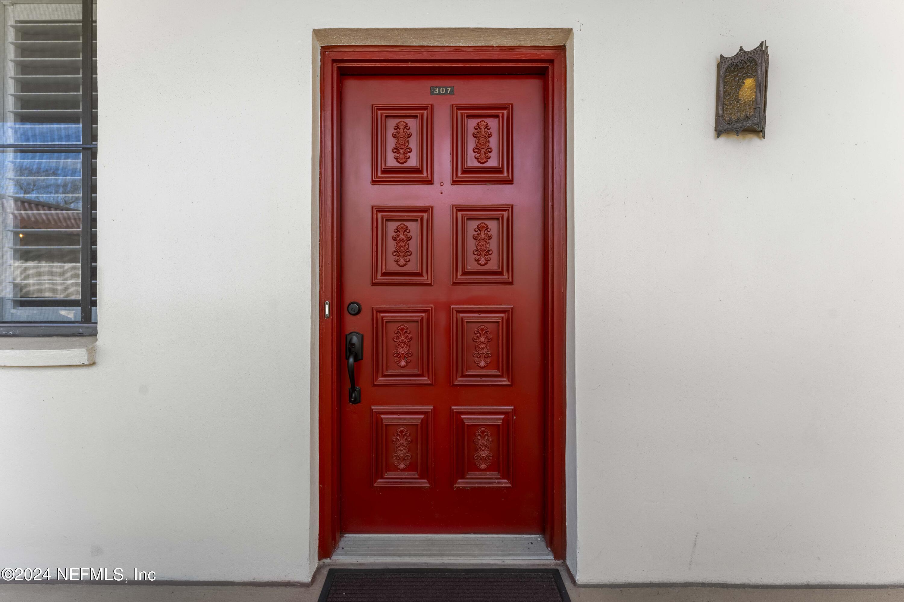 1820 SEVILLA Boulevard, 307