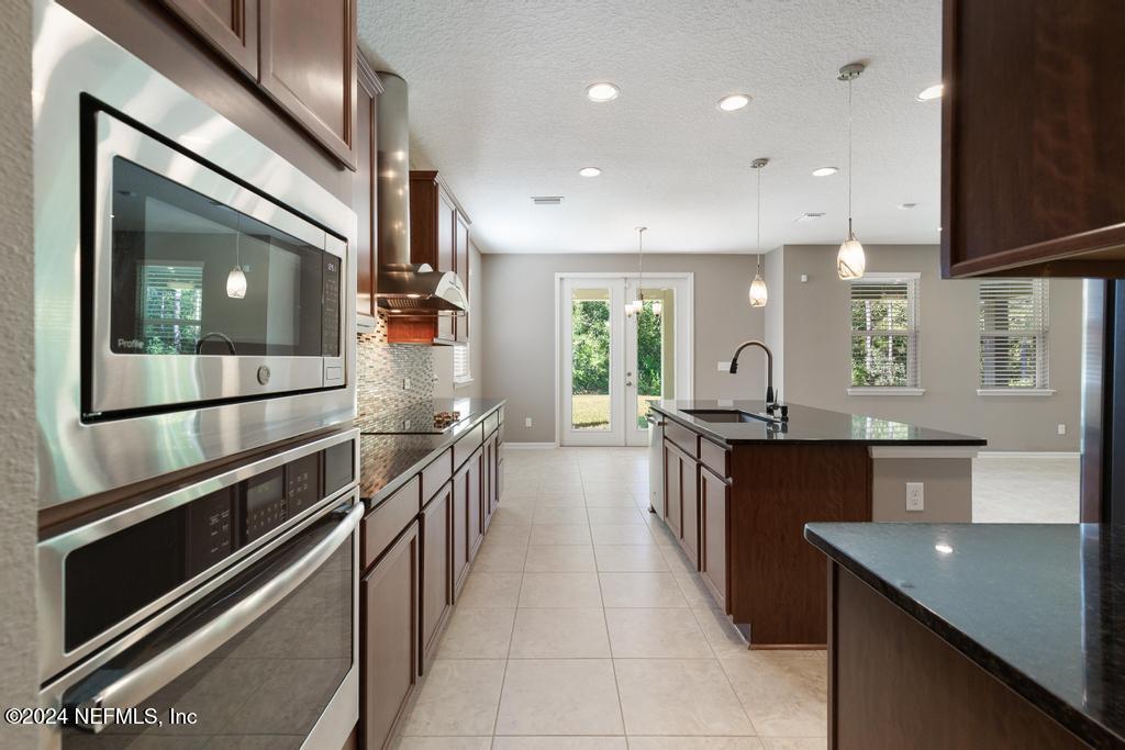 71 ANN SCOTT Drive, St. Johns