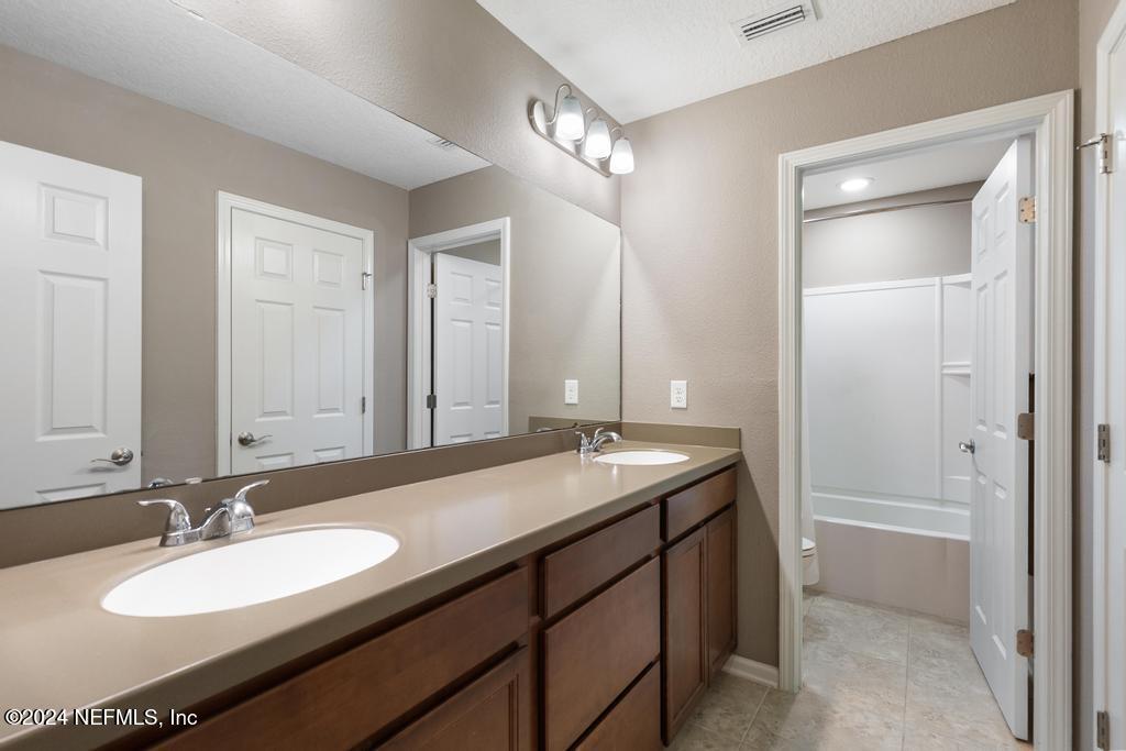 71 ANN SCOTT Drive, St. Johns