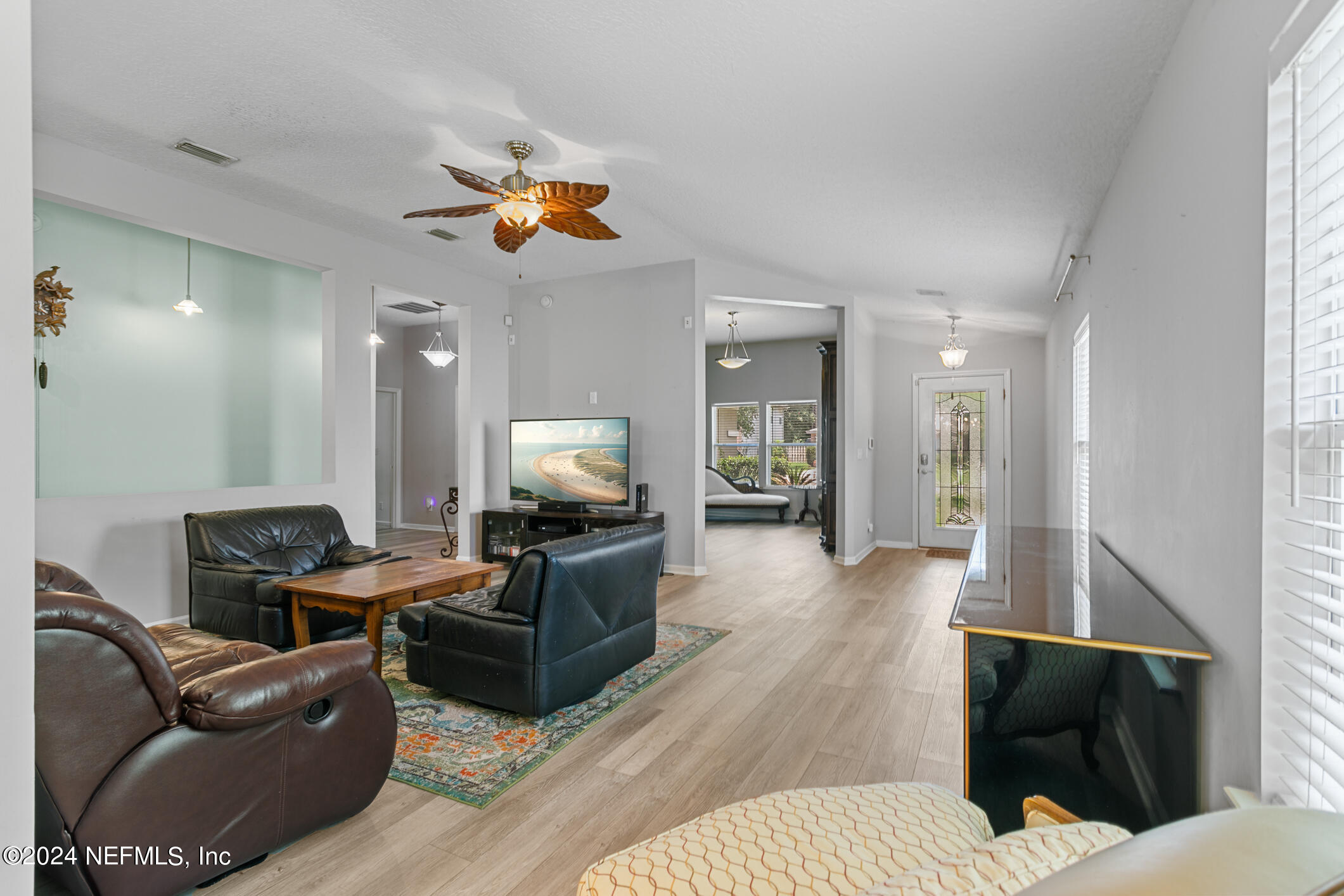 897 COLLINSWOOD Drive