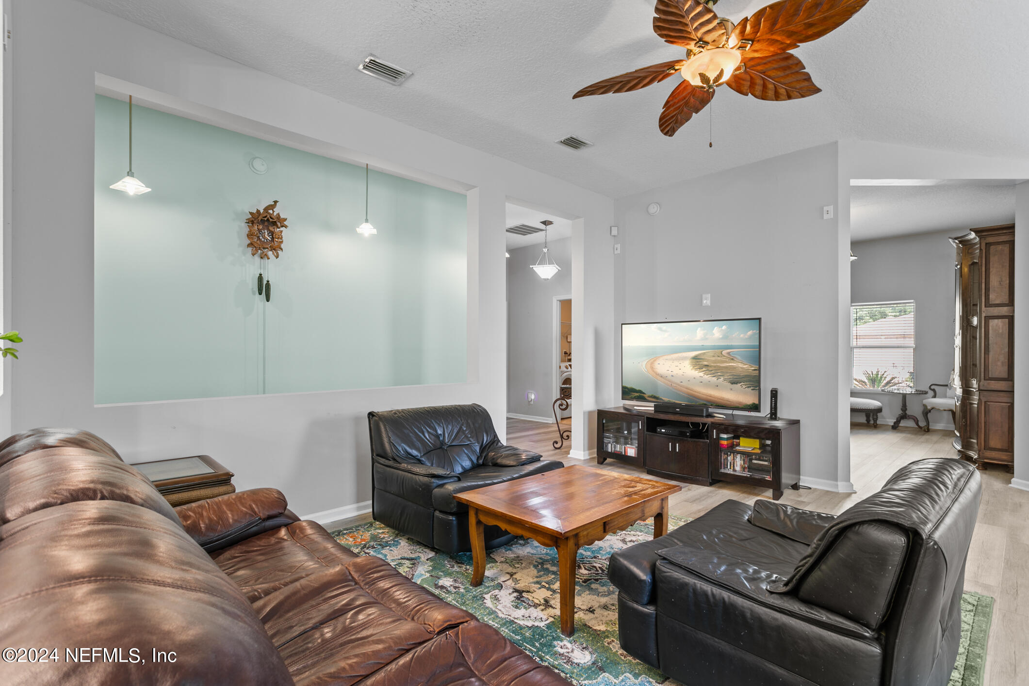 897 COLLINSWOOD Drive