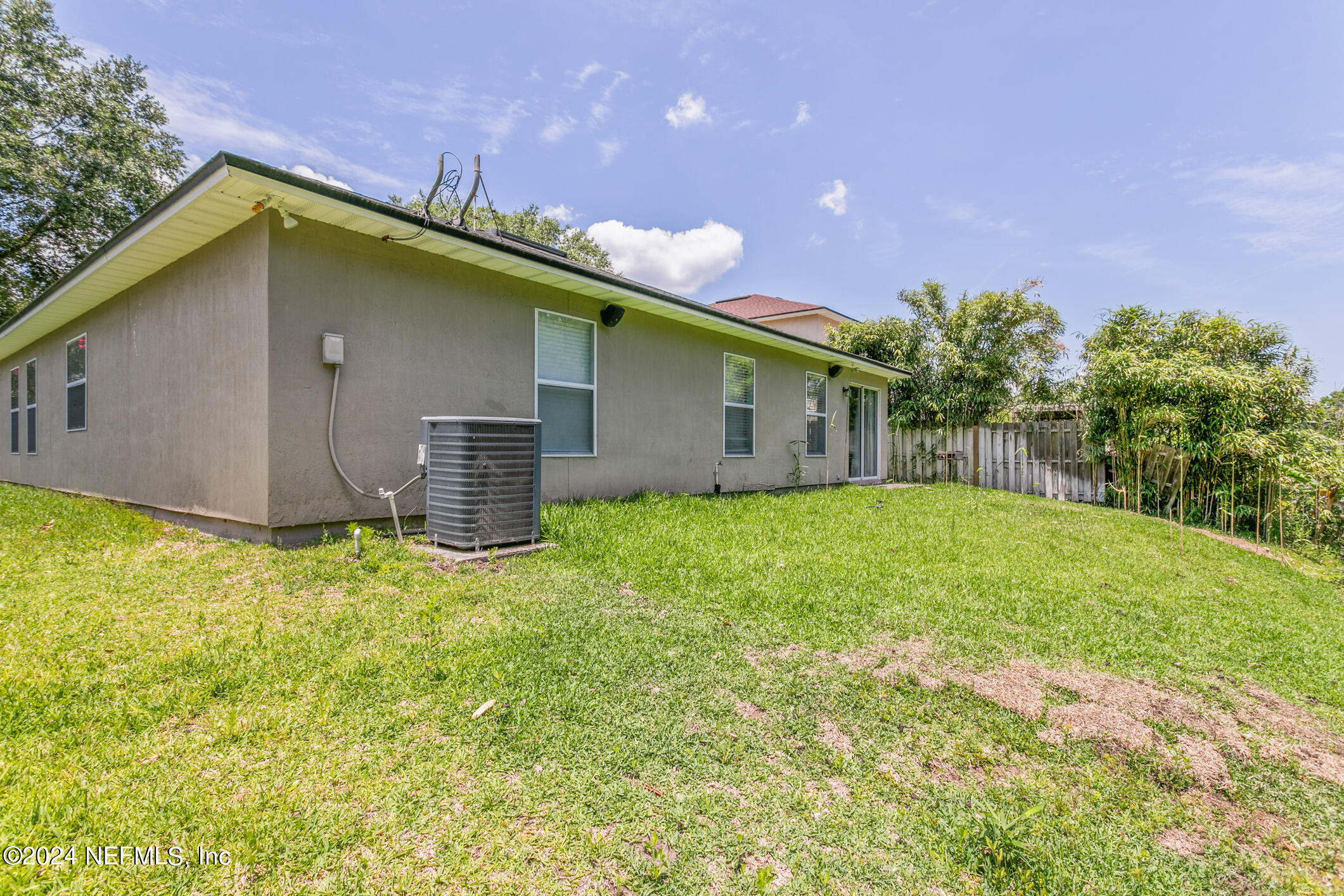 897 COLLINSWOOD Drive