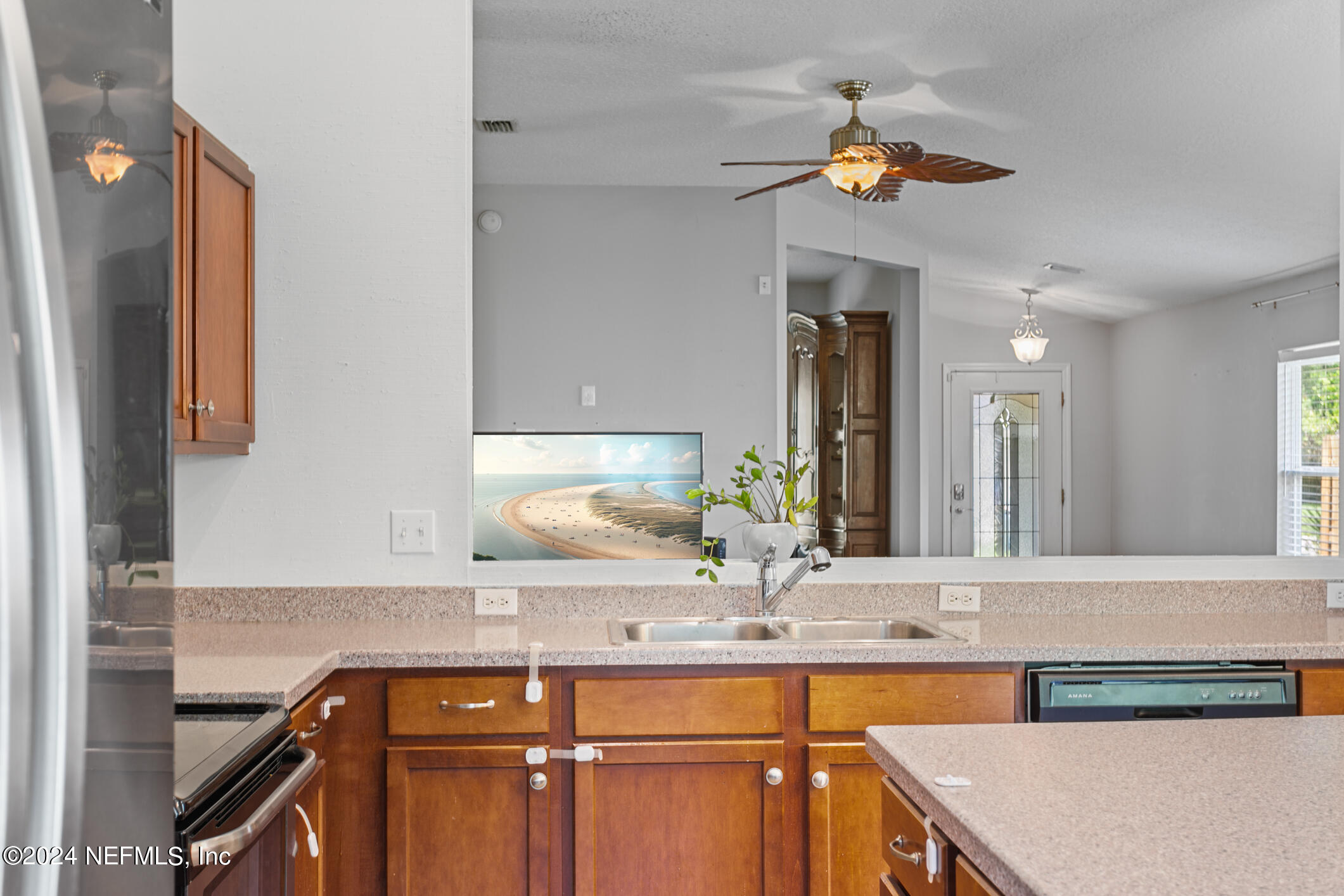 897 COLLINSWOOD Drive