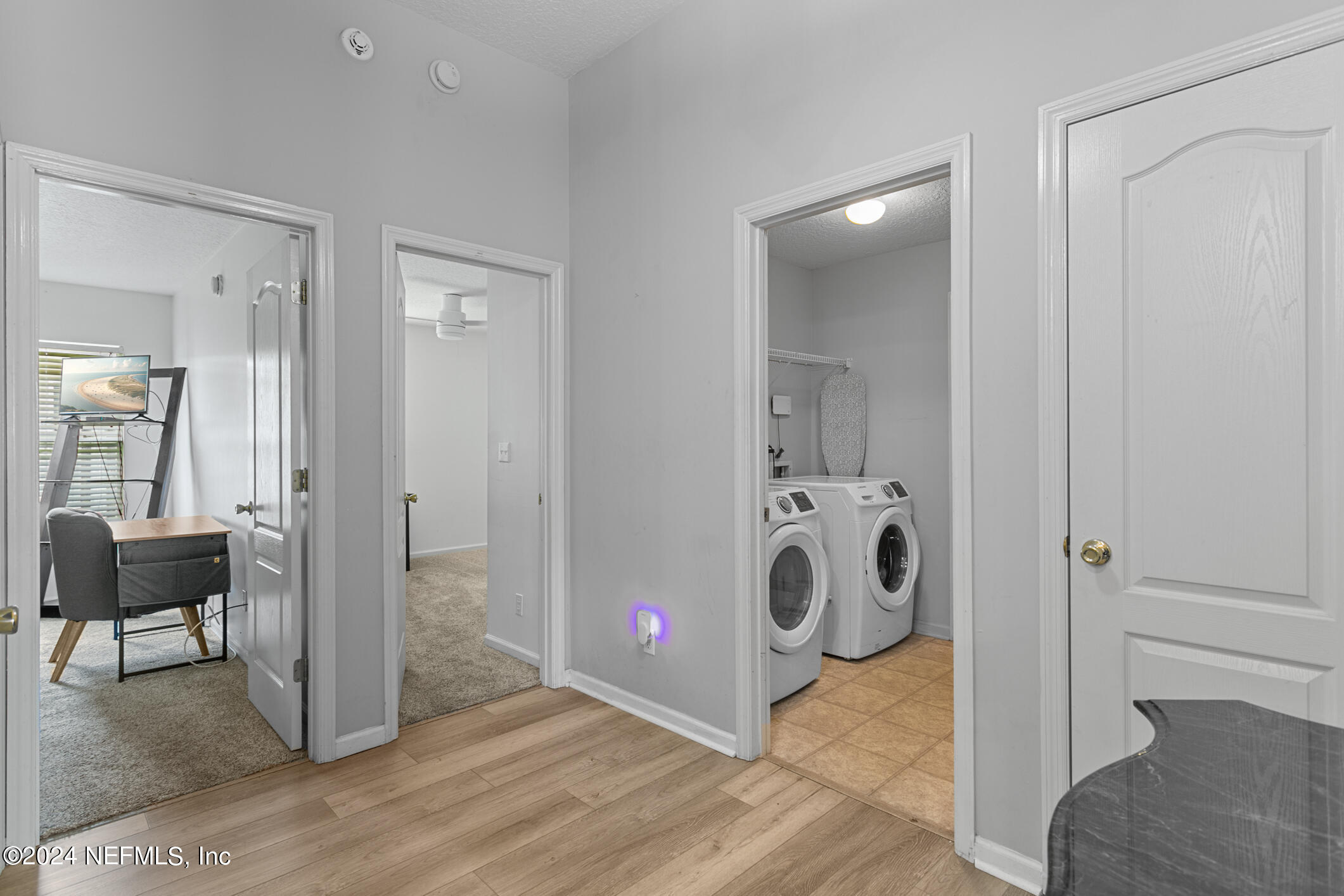 897 COLLINSWOOD Drive