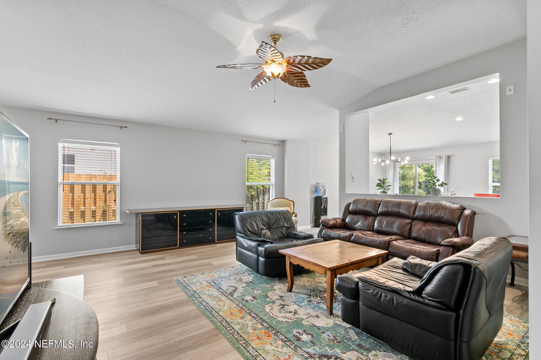 897 COLLINSWOOD Drive