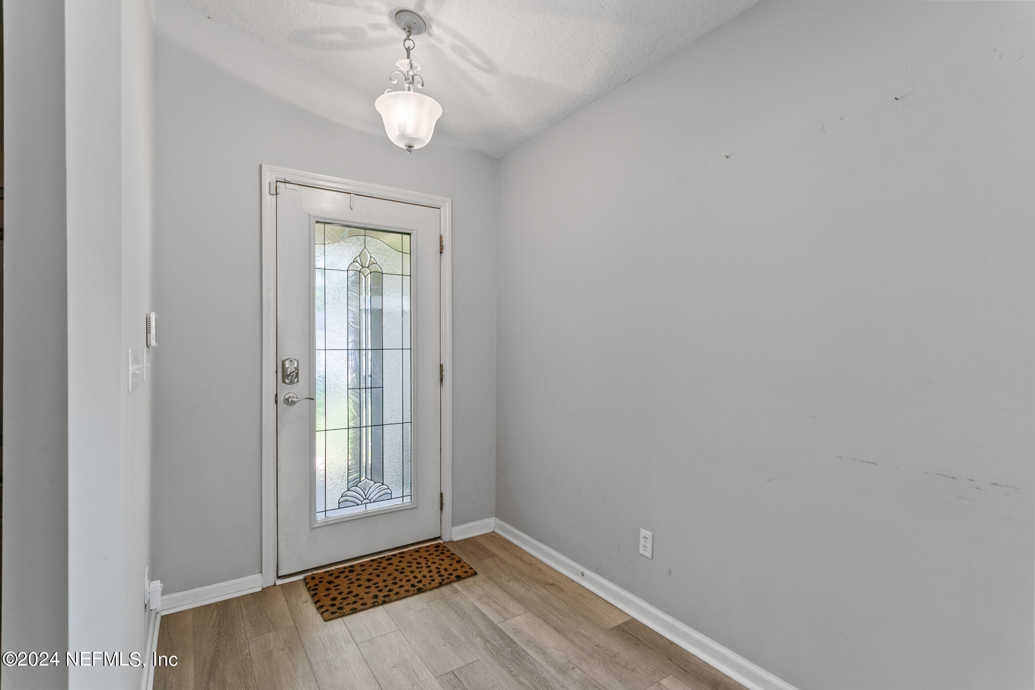 897 COLLINSWOOD Drive