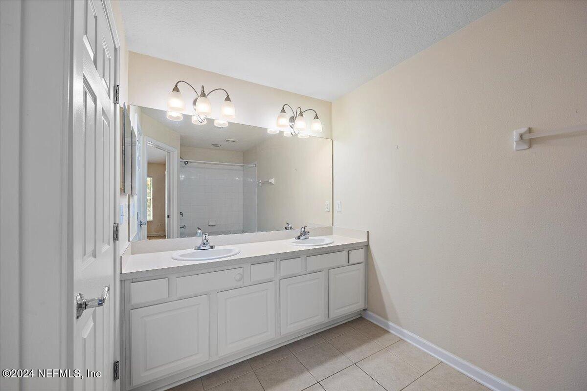 3709 WINDMAKER Way