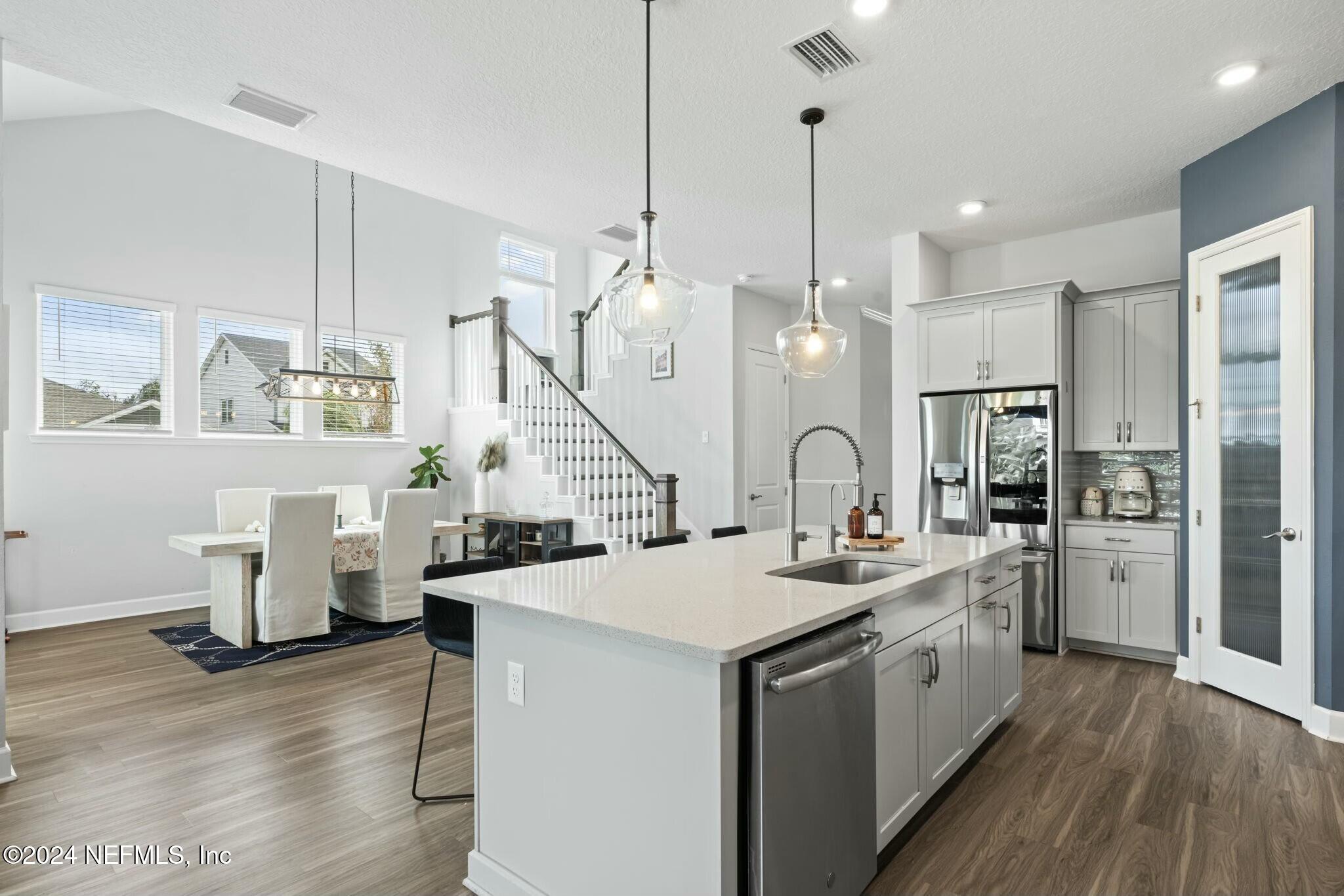 10943 AVENTURA Drive