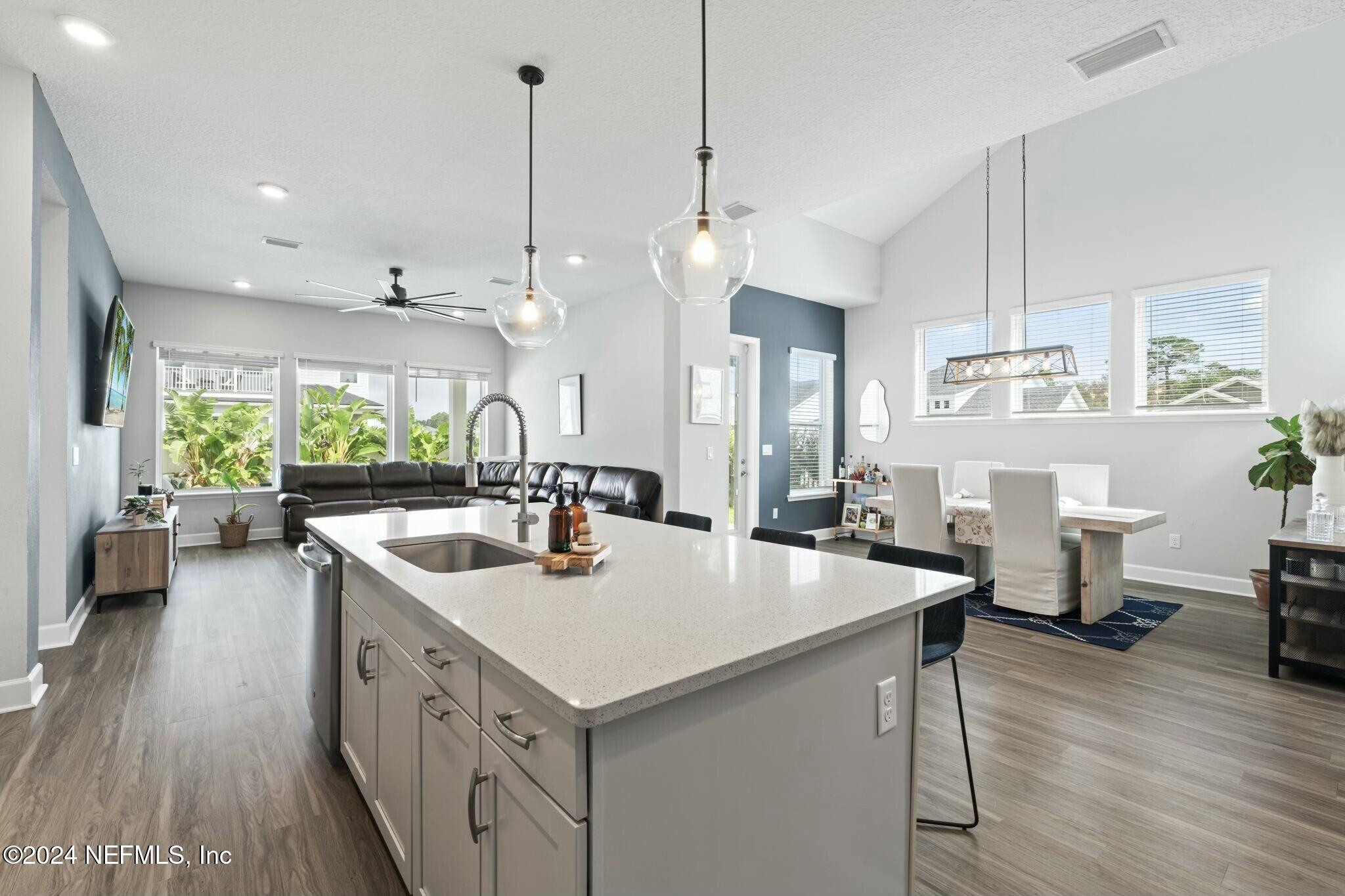 10943 AVENTURA Drive