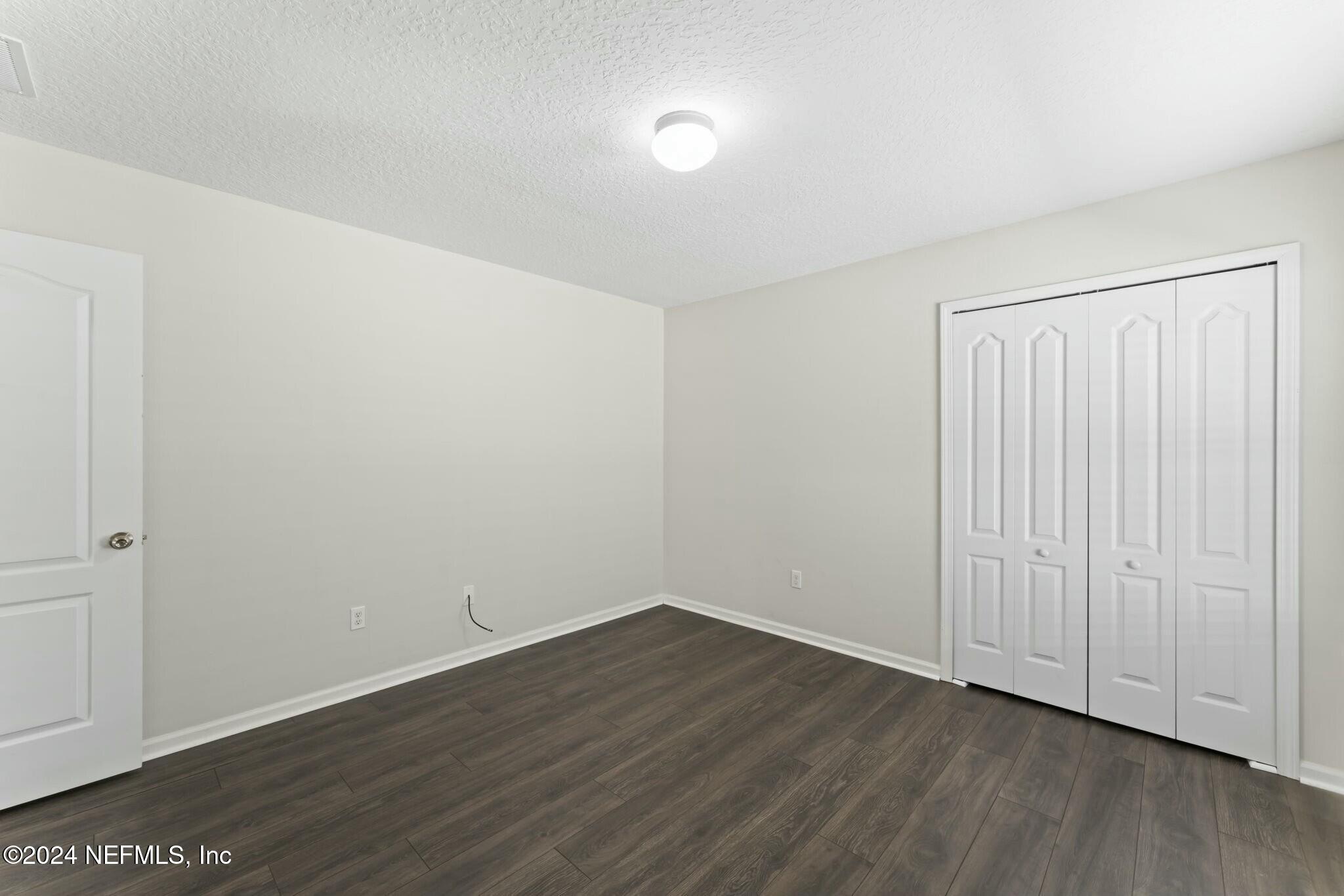 1983 CHEROKEE COVE Trail