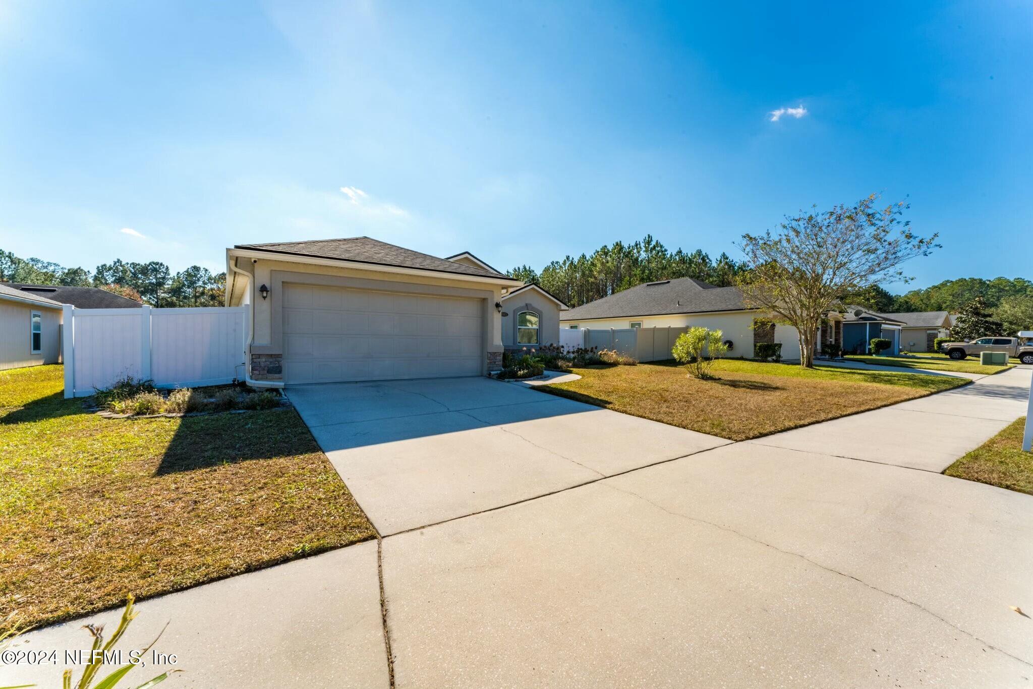 1983 CHEROKEE COVE Trail