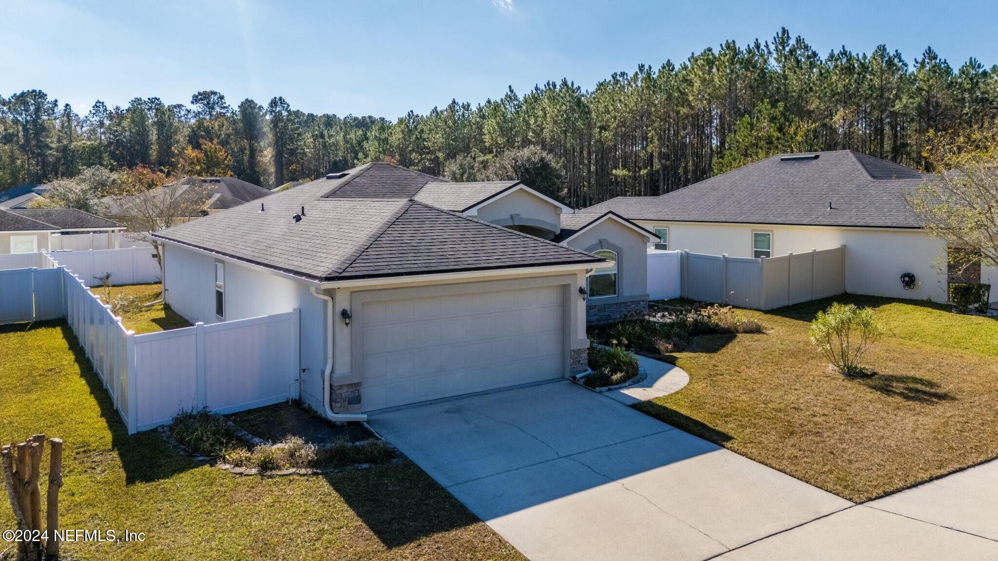 1983 CHEROKEE COVE Trail