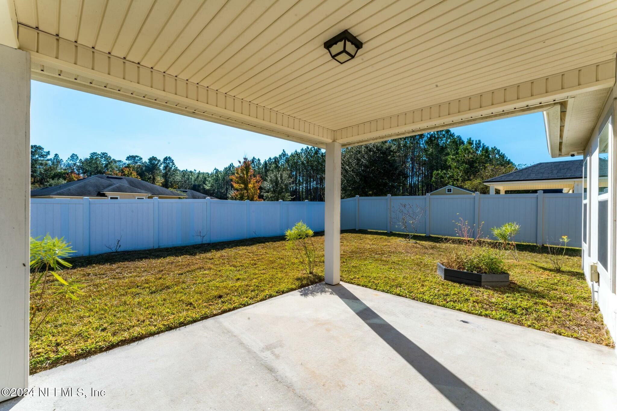 1983 CHEROKEE COVE Trail