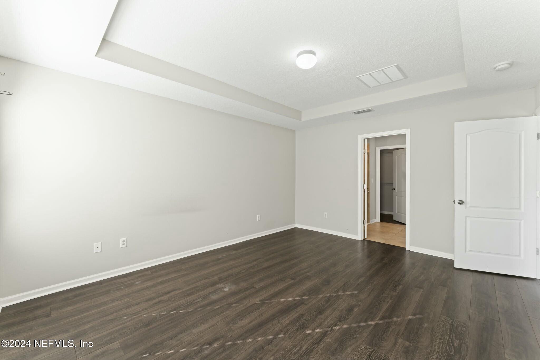 1983 CHEROKEE COVE Trail