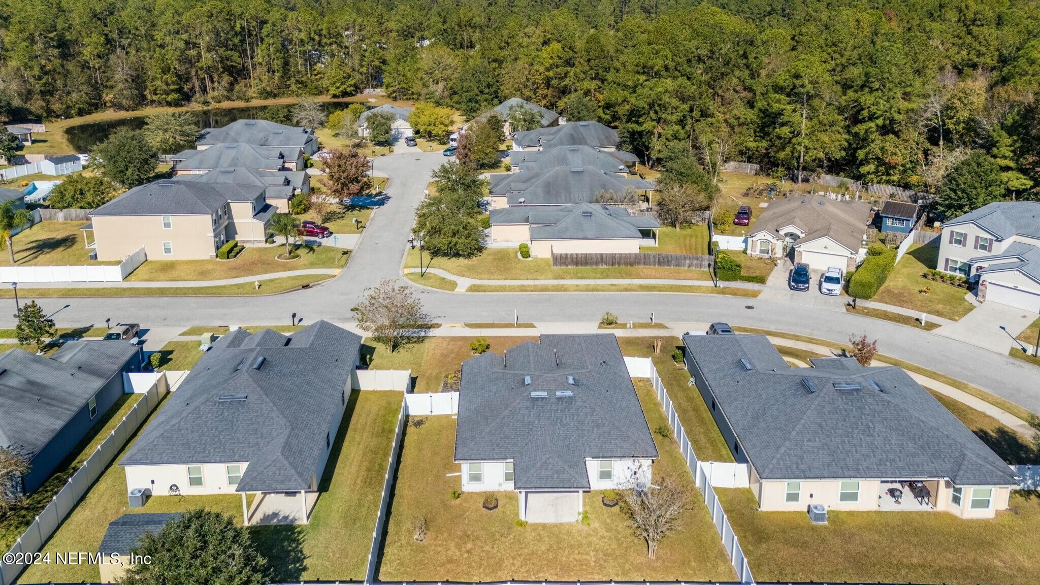 1983 CHEROKEE COVE Trail