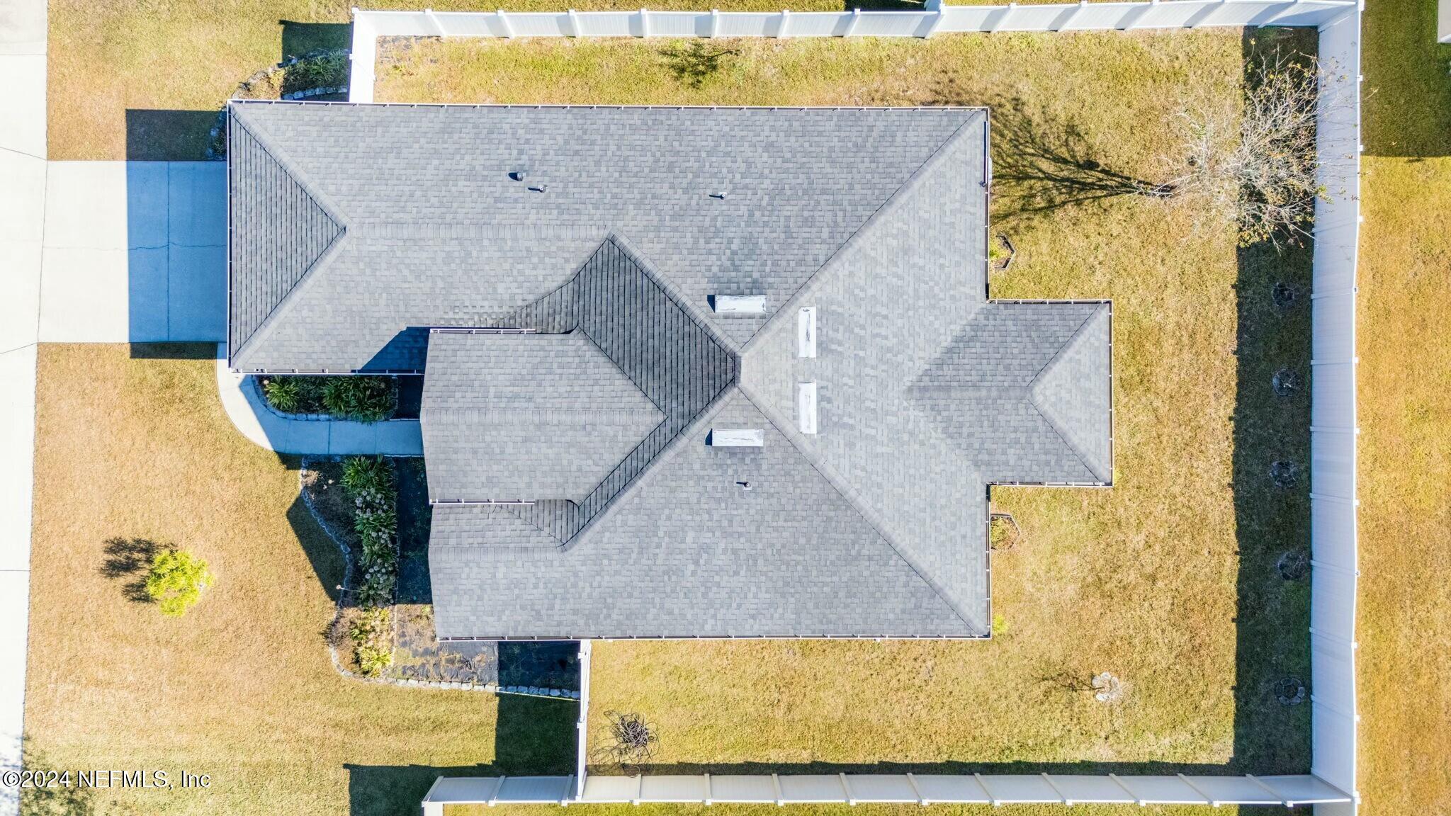 1983 CHEROKEE COVE Trail