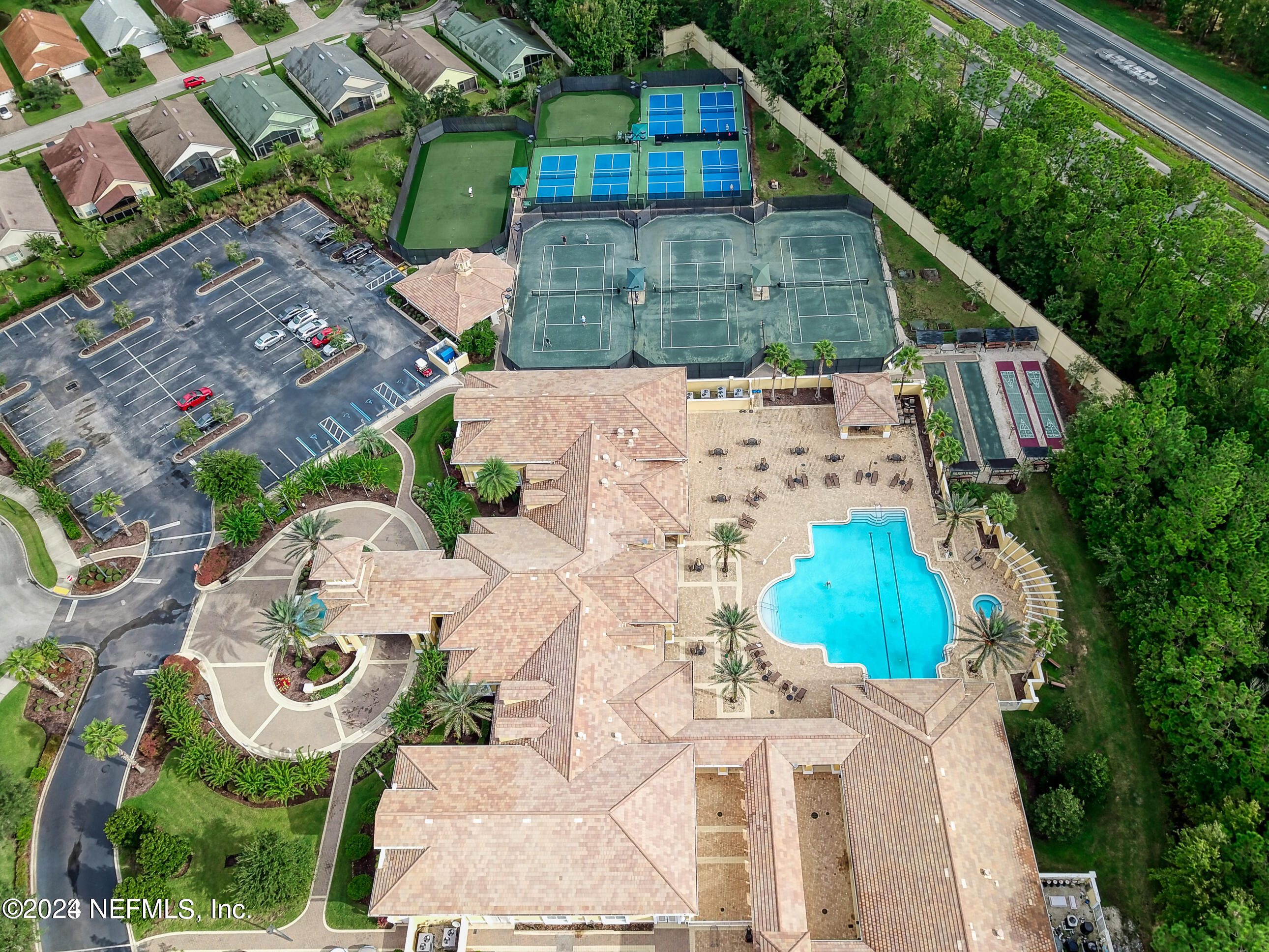 809 COPPERHEAD Circle