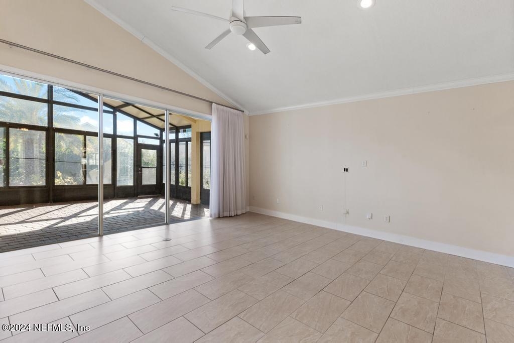 809 COPPERHEAD Circle