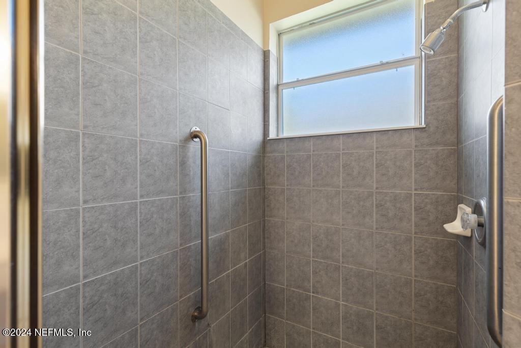 809 COPPERHEAD Circle