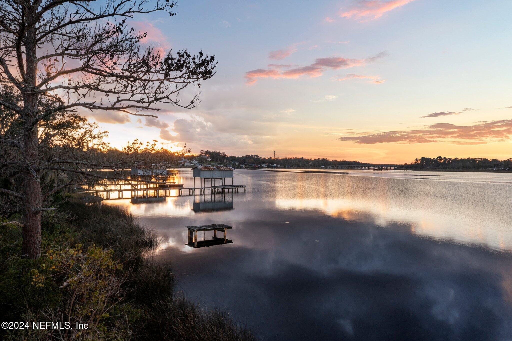 1779 CARBONDALE Drive N