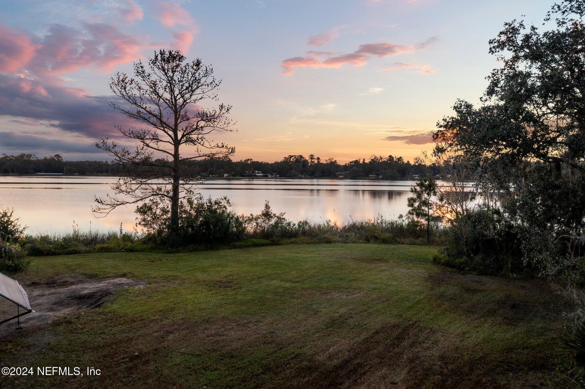 1779 CARBONDALE Drive N