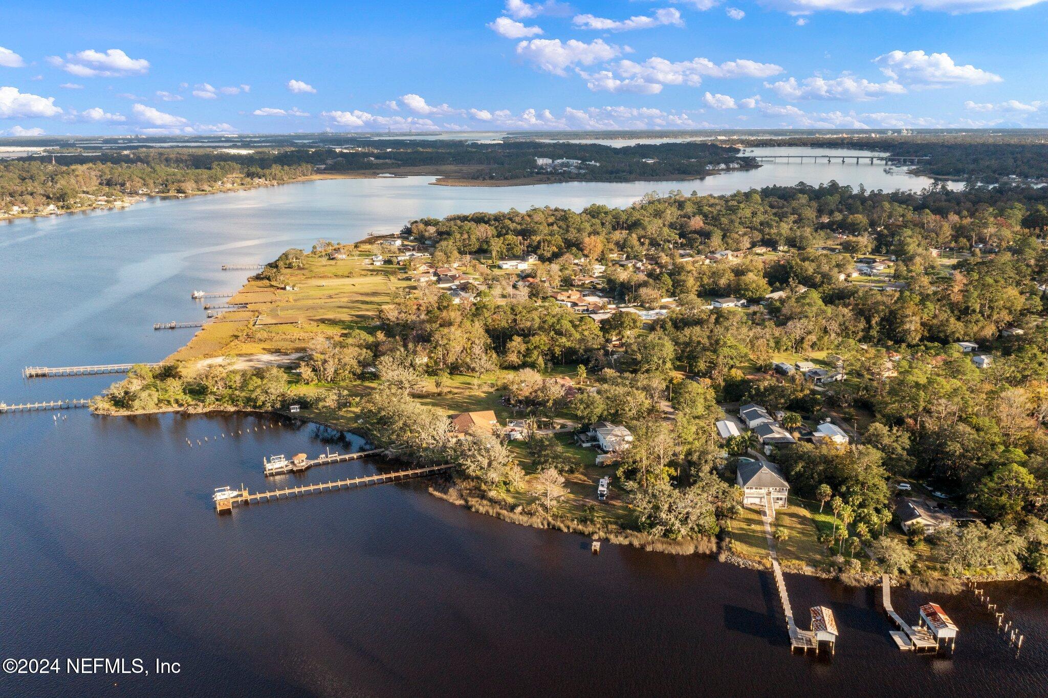 1779 CARBONDALE Drive N