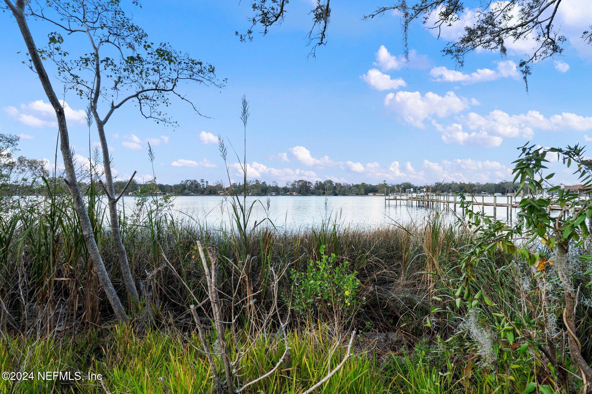 1779 CARBONDALE Drive N