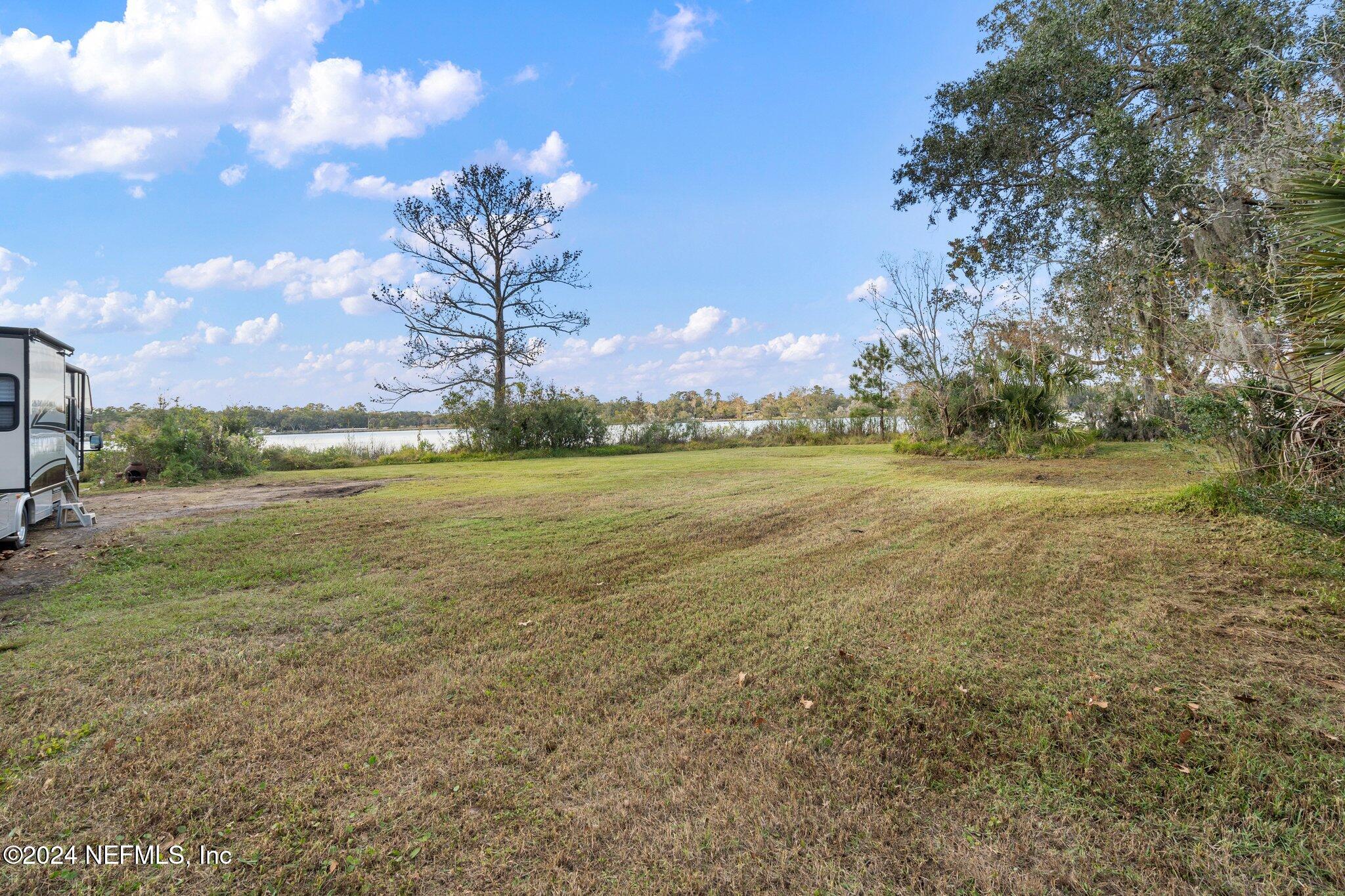 1779 CARBONDALE Drive N