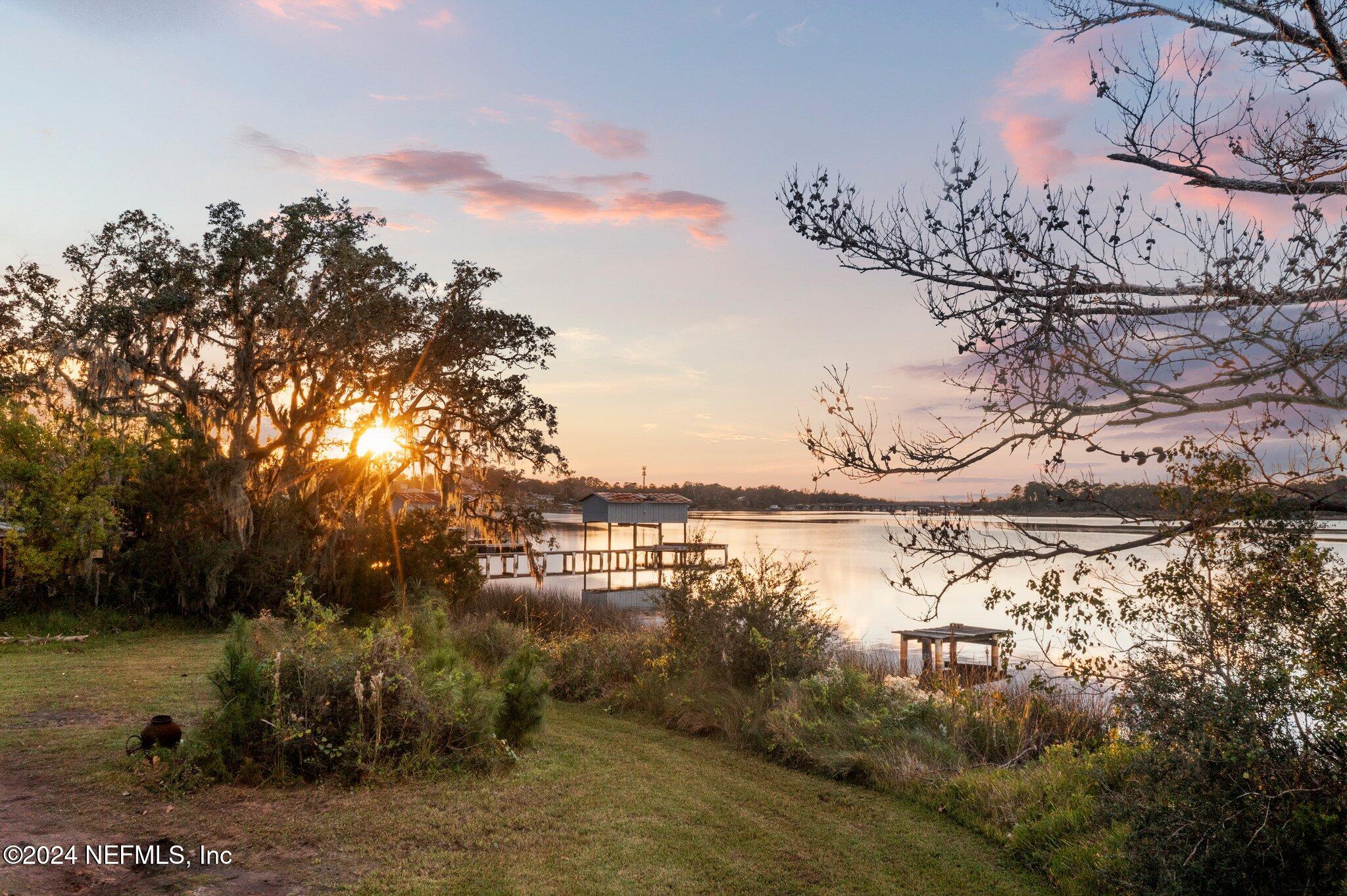 1779 CARBONDALE Drive N