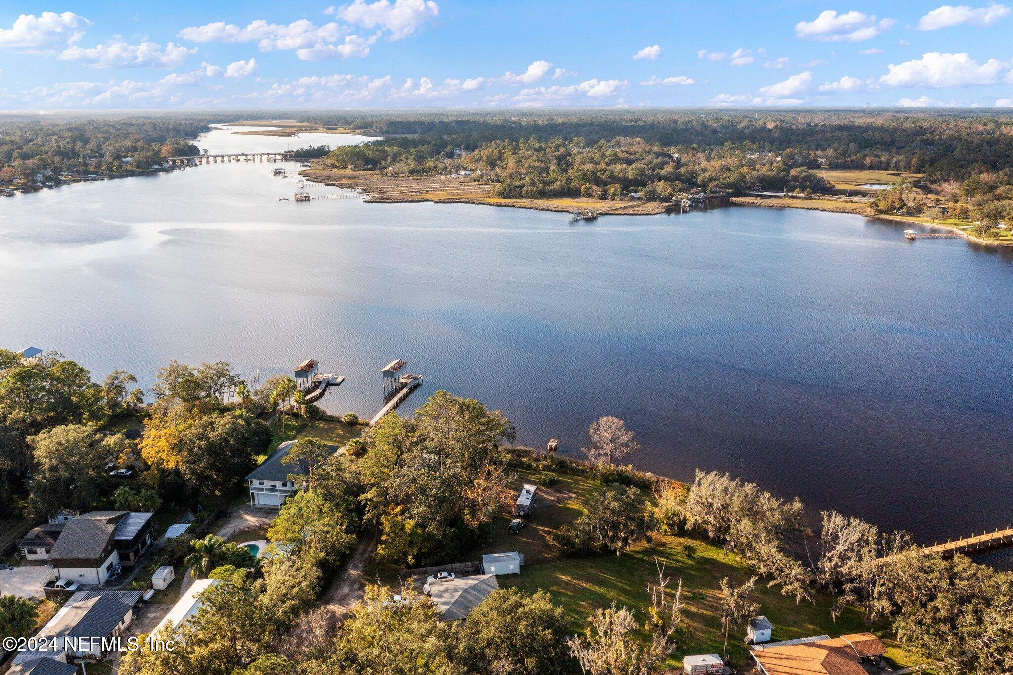 1779 CARBONDALE Drive N